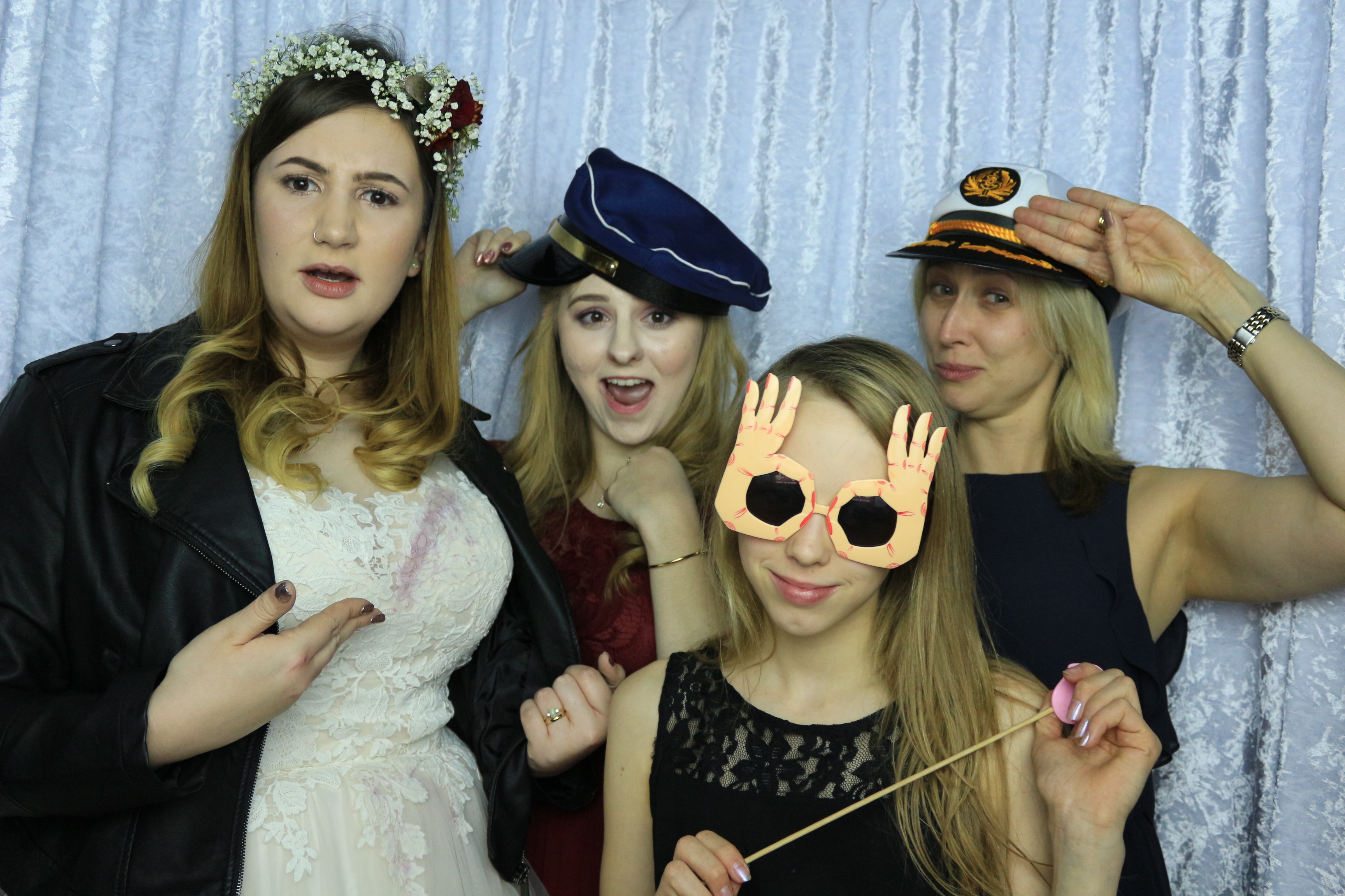 Grant & Emma's Wedding - Images | View more photos from the event at gallery.partydelightsphotobooth.co.uk/u/PartyDelightsPhotoBooth/Grant-Emmas-Wedding-Images