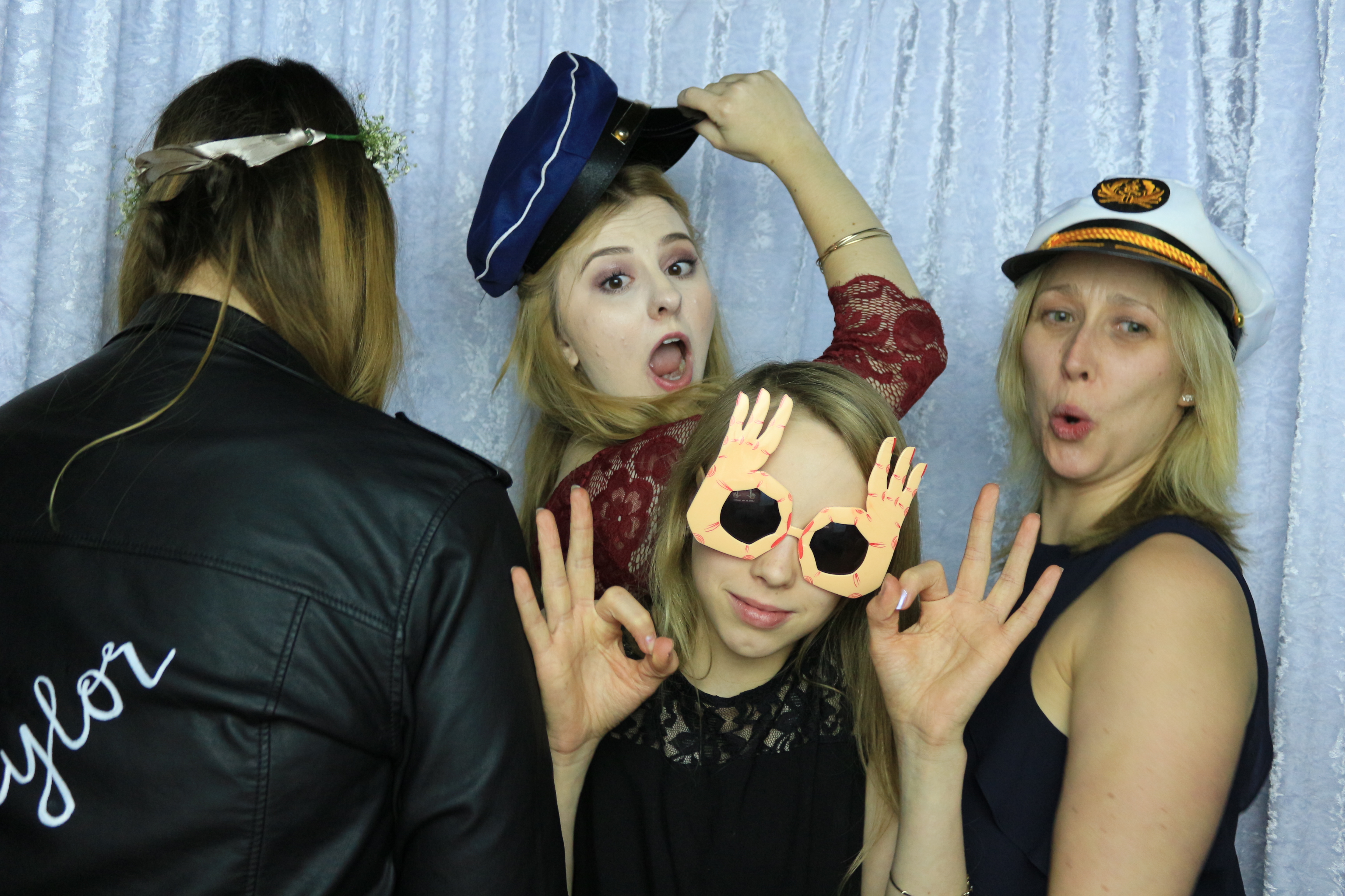 Grant & Emma's Wedding - Images | View more photos from the event at gallery.partydelightsphotobooth.co.uk/u/PartyDelightsPhotoBooth/Grant-Emmas-Wedding-Images