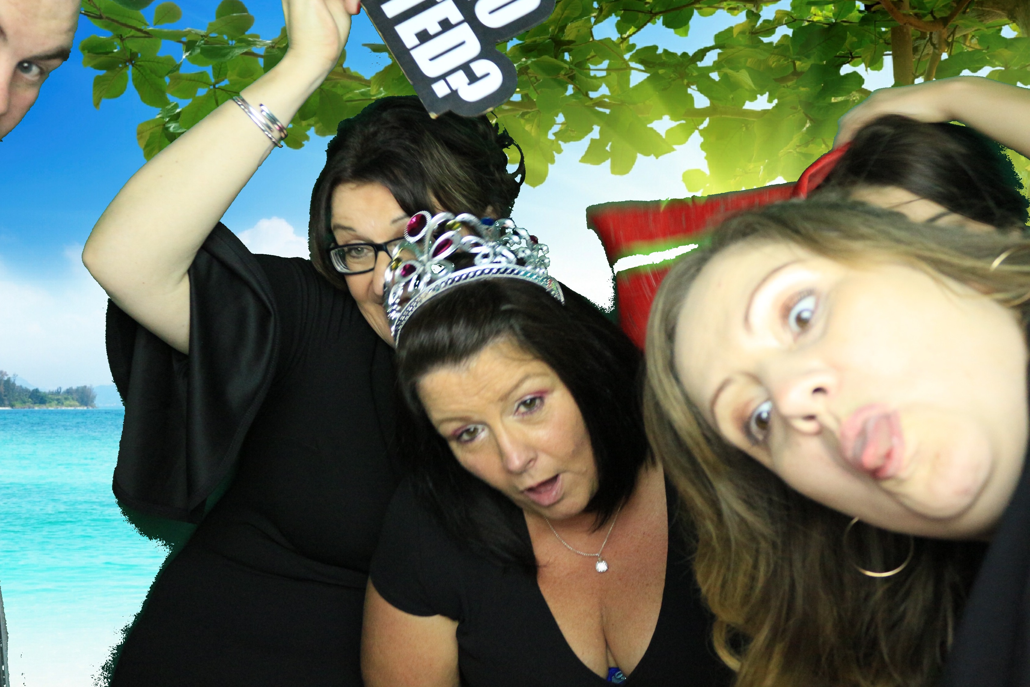 L&S Waste Christmas Party 2018 - Images | View more photos from the event at gallery.partydelightsphotobooth.co.uk/u/PartyDelightsPhotoBooth/LS-Waste-Christmas-Party-2018-Images