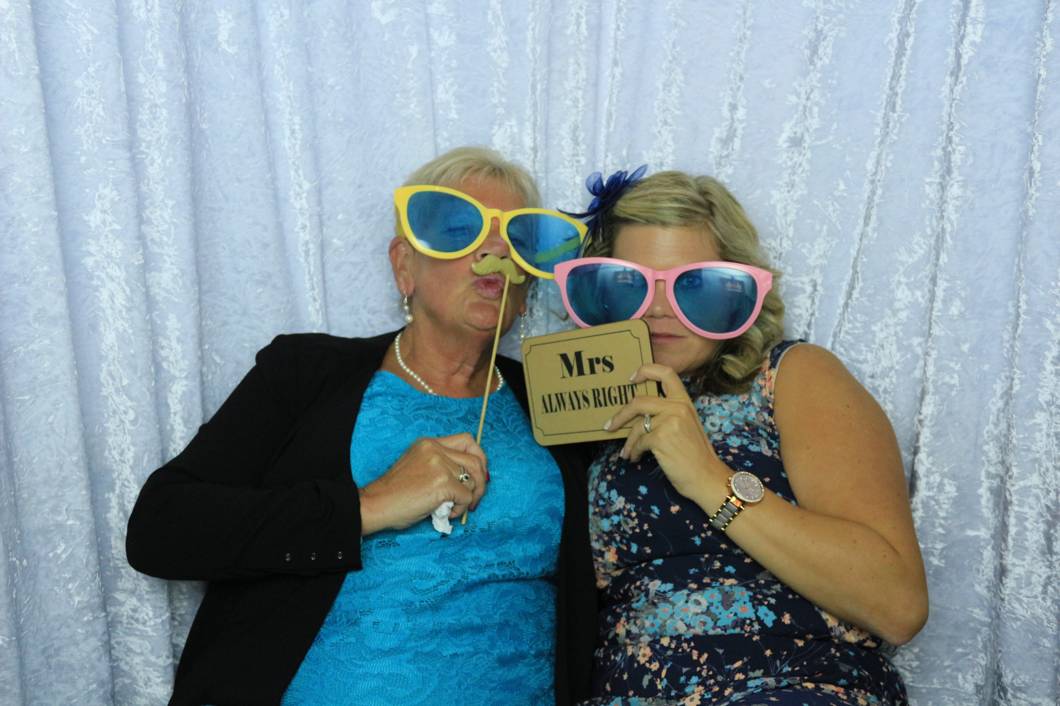 Rob & Claire's Wedding - Images | View more photos from the event at gallery.partydelightsphotobooth.co.uk/u/PartyDelightsPhotoBooth/Rob-Claires-Wedding-Images