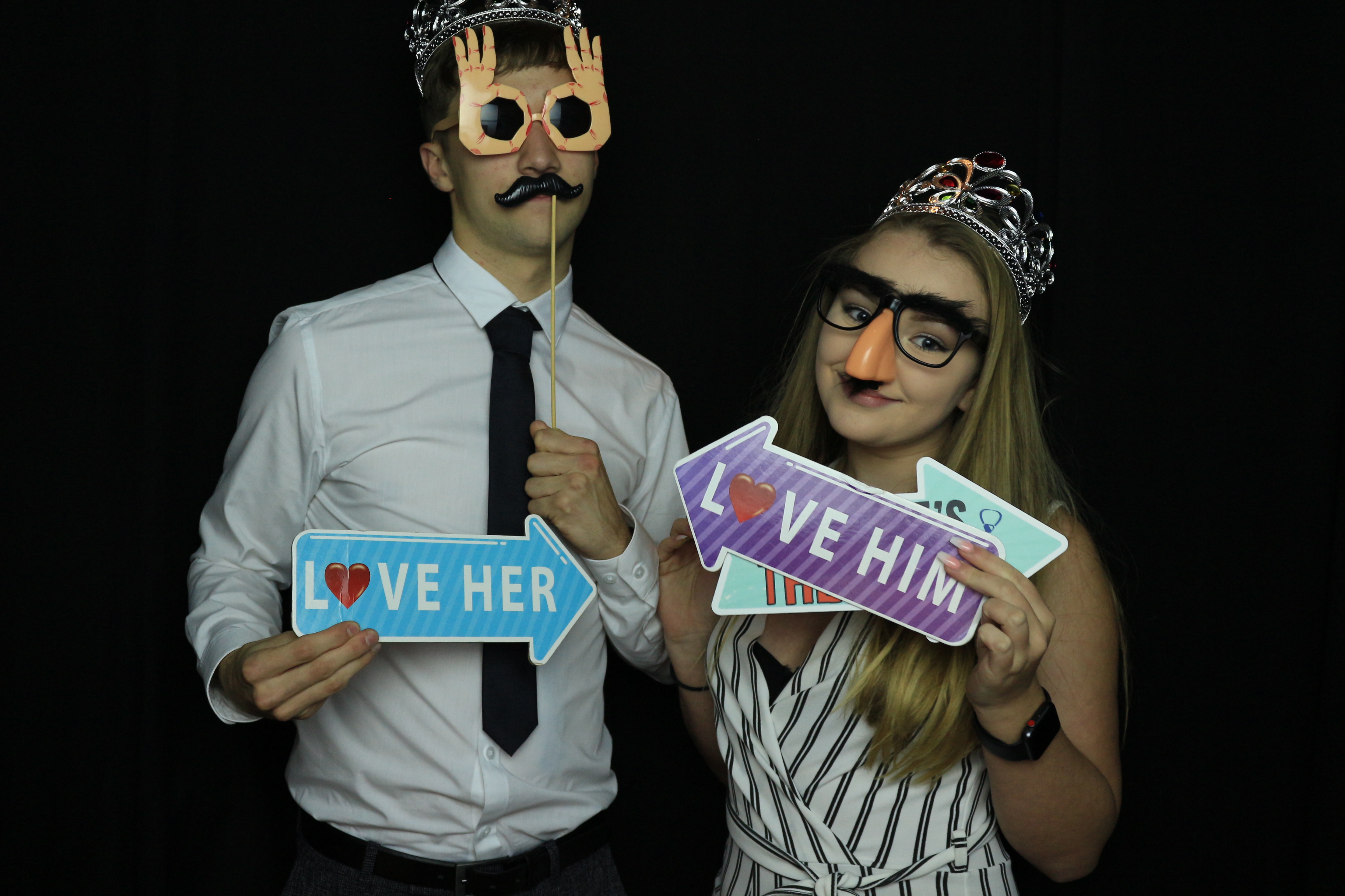 Wedding Mr & Mrs Giles - Images | View more photos from the event at gallery.partydelightsphotobooth.co.uk/u/PartyDelightsPhotoBooth/Wedding-Mr-Mrs-Giles-Images