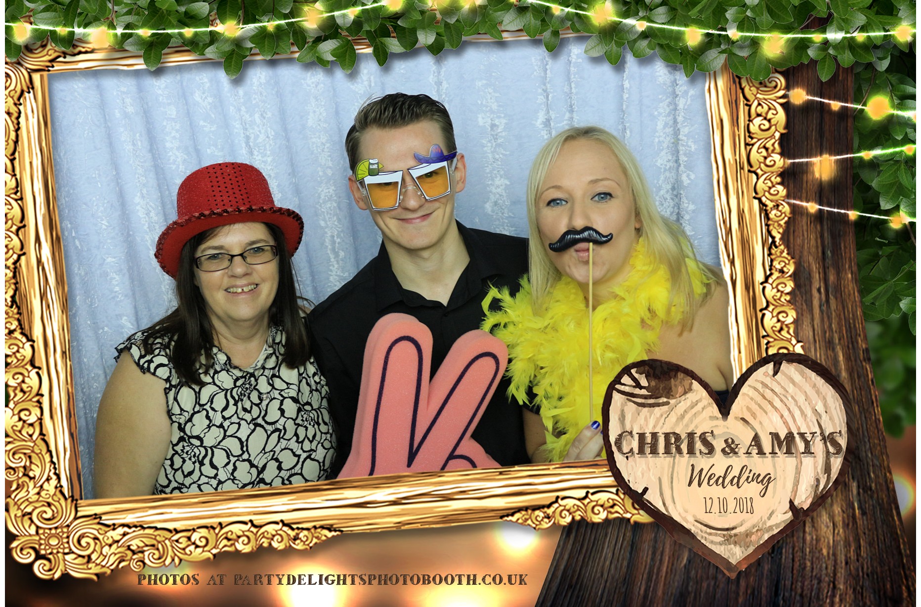 Chris & Amy's Wedding - Prints | View more photos from the event at gallery.partydelightsphotobooth.co.uk/u/PartyDelightsPhotoBooth/Chris-Amys-Wedding-Prints