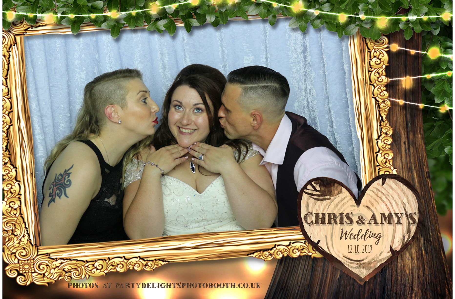 Chris & Amy's Wedding - Prints | View more photos from the event at gallery.partydelightsphotobooth.co.uk/u/PartyDelightsPhotoBooth/Chris-Amys-Wedding-Prints