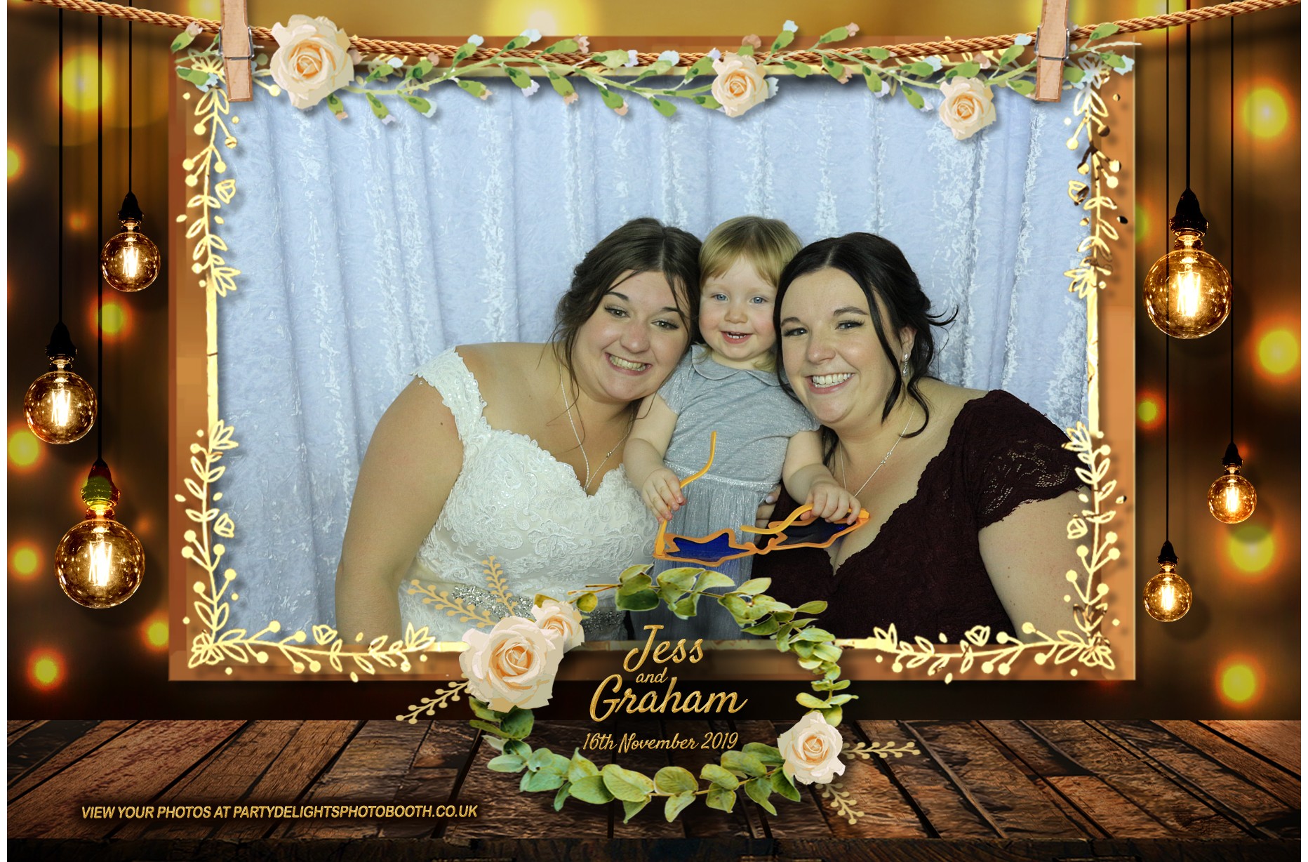 Jess and Graham's Wedding - Prints | View more photos from the event at gallery.partydelightsphotobooth.co.uk/u/PartyDelightsPhotoBooth/Jess-and-Grahams-Wedding-Prints