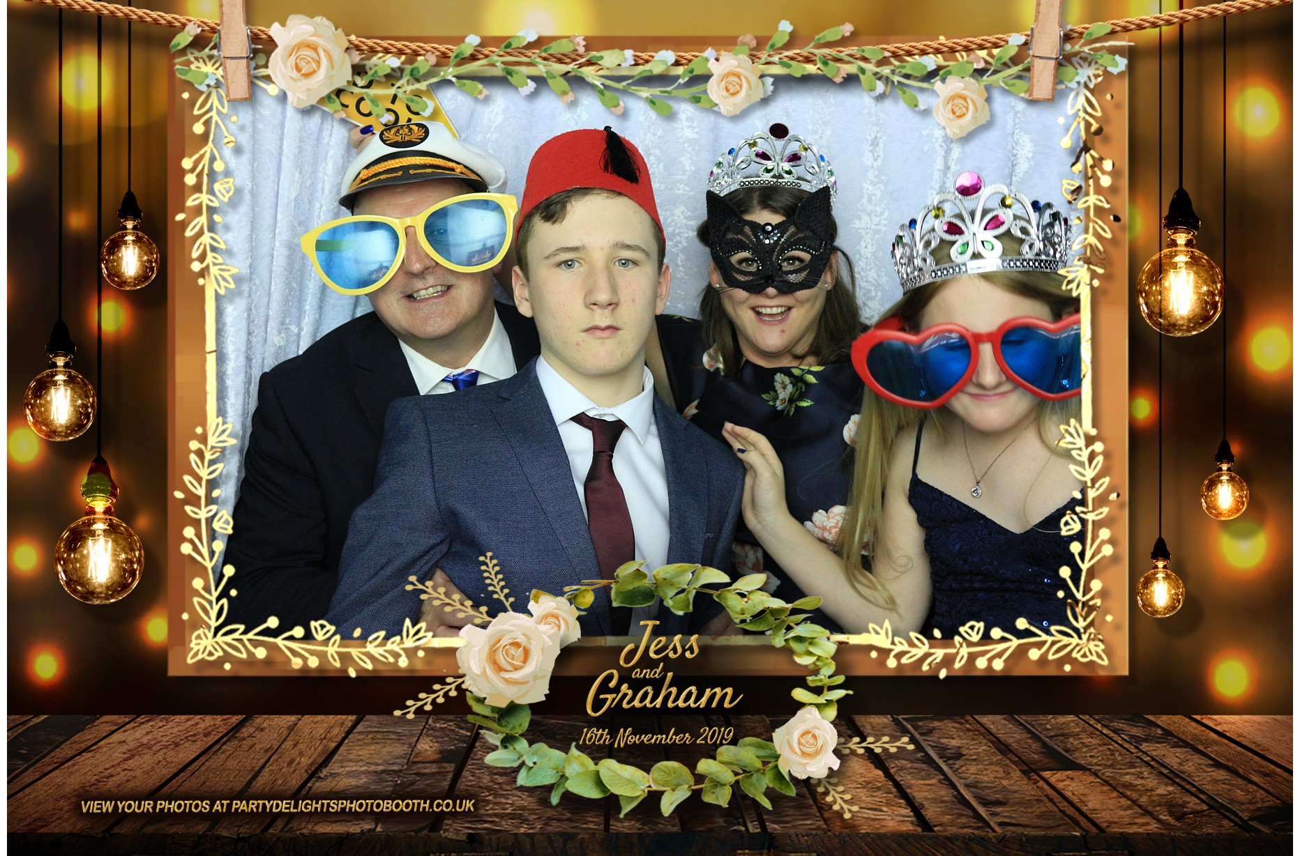 Jess and Graham's Wedding - Prints | View more photos from the event at gallery.partydelightsphotobooth.co.uk/u/PartyDelightsPhotoBooth/Jess-and-Grahams-Wedding-Prints