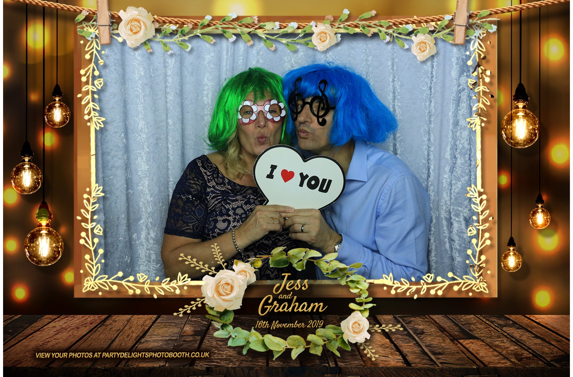 Jess and Graham's Wedding - Prints | View more photos from the event at gallery.partydelightsphotobooth.co.uk/u/PartyDelightsPhotoBooth/Jess-and-Grahams-Wedding-Prints