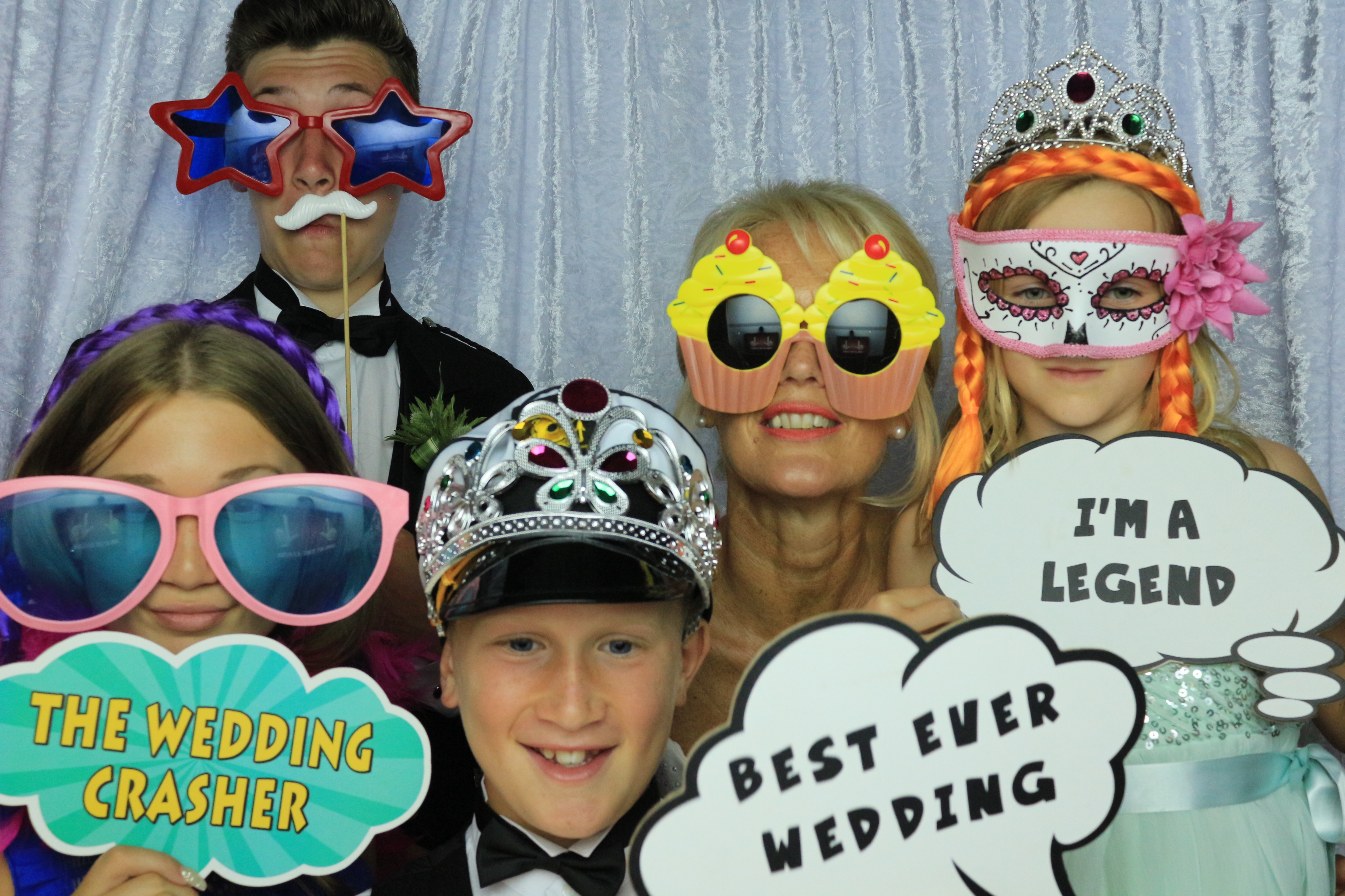 Lesley & David's Wedding | View more photos from the event at gallery.partydelightsphotobooth.co.uk/u/PartyDelightsPhotoBooth/Lesley-Davids-Wedding