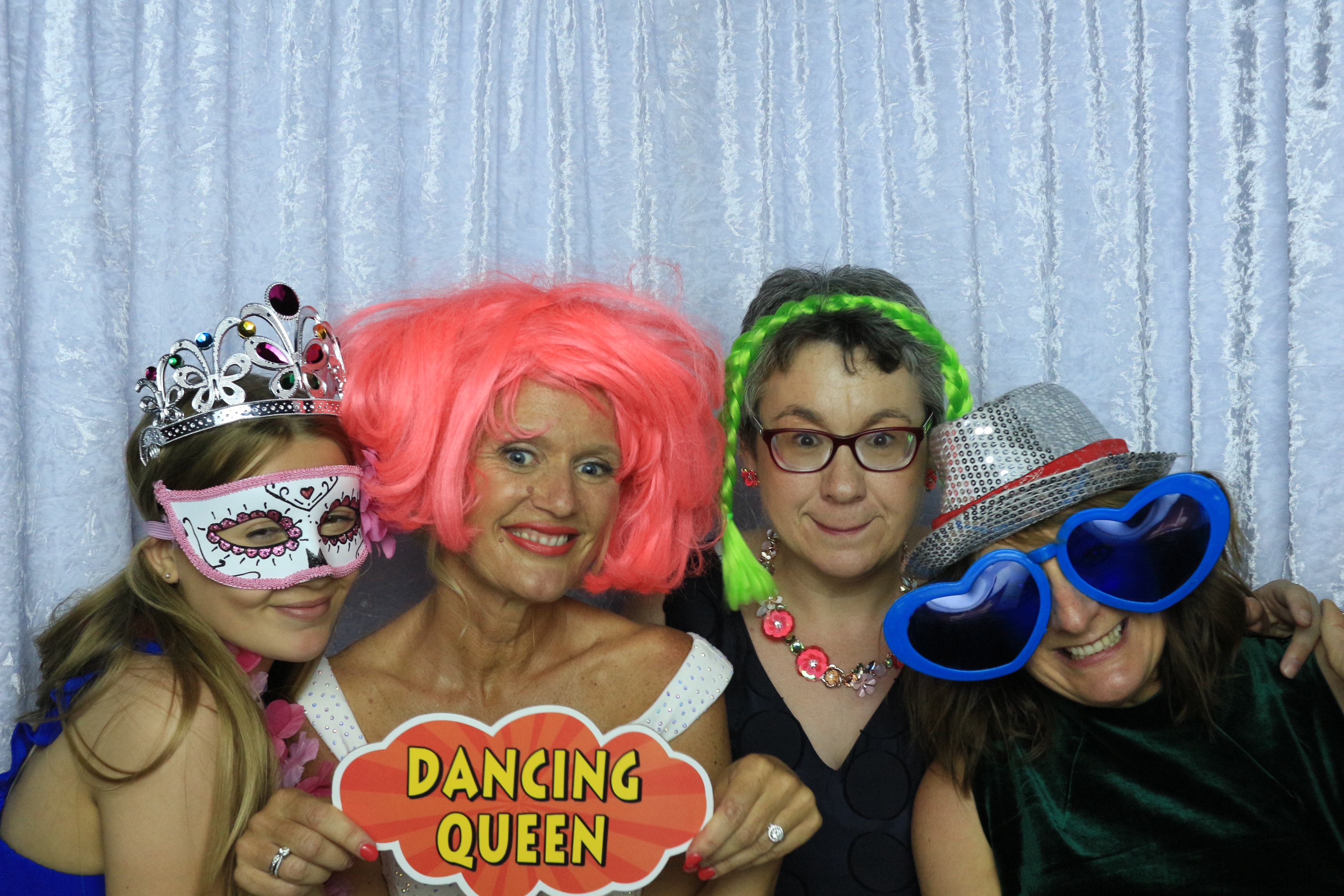 Lesley & David's Wedding | View more photos from the event at gallery.partydelightsphotobooth.co.uk/u/PartyDelightsPhotoBooth/Lesley-Davids-Wedding
