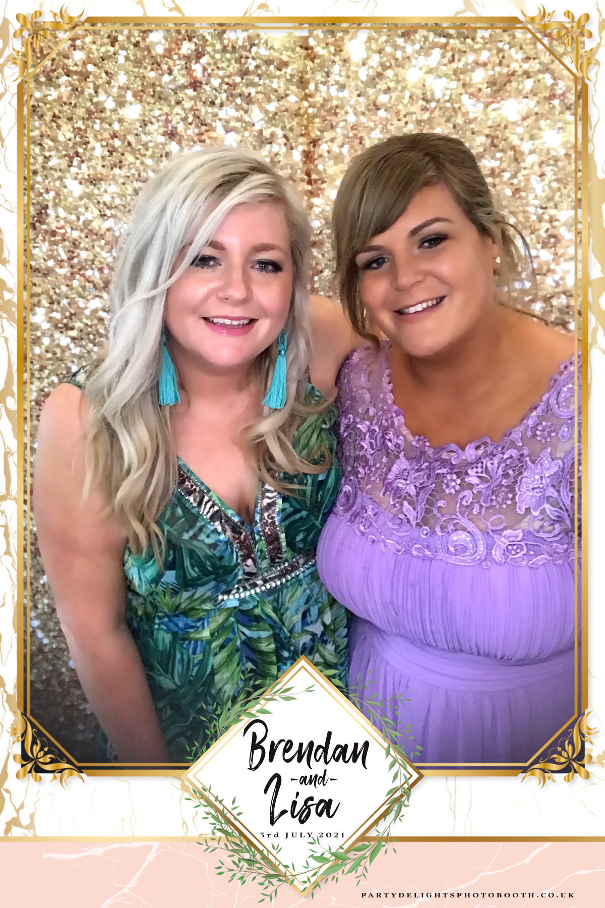 Brendan & Lisa’s Wedding | View more photos from the event at gallery.partydelightsphotobooth.co.uk/u/PartyDelightsPhotoBooth/Brendan-Lisa’s-Wedding