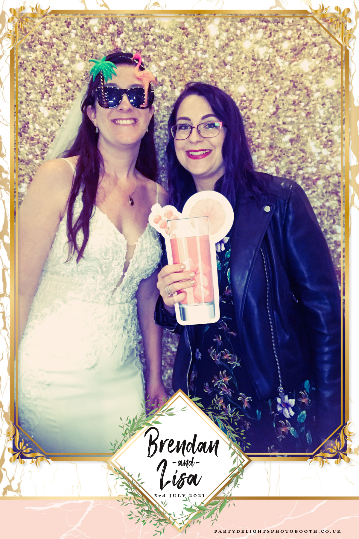 Brendan & Lisa’s Wedding | View more photos from the event at gallery.partydelightsphotobooth.co.uk/u/PartyDelightsPhotoBooth/Brendan-Lisa’s-Wedding