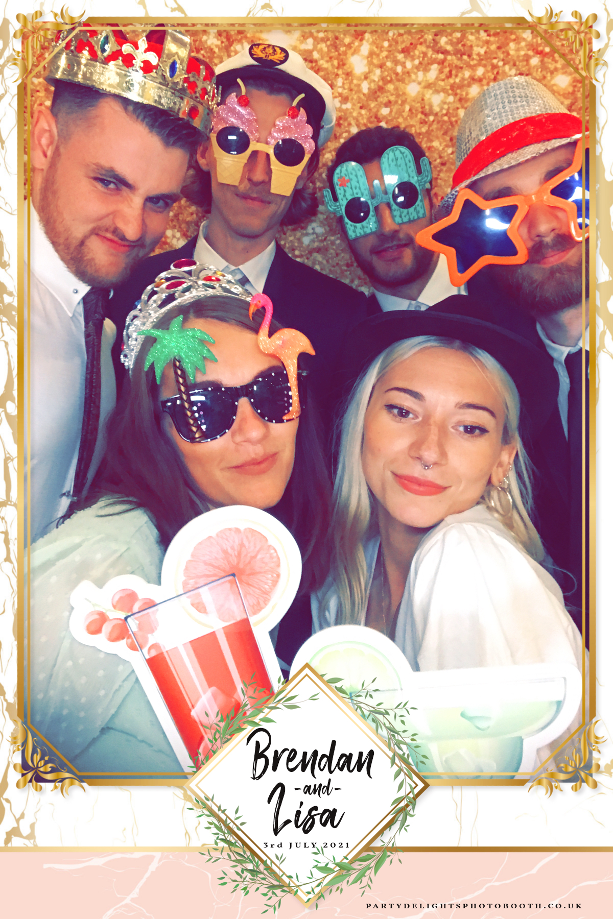 Brendan & Lisa’s Wedding | View more photos from the event at gallery.partydelightsphotobooth.co.uk/u/PartyDelightsPhotoBooth/Brendan-Lisa’s-Wedding