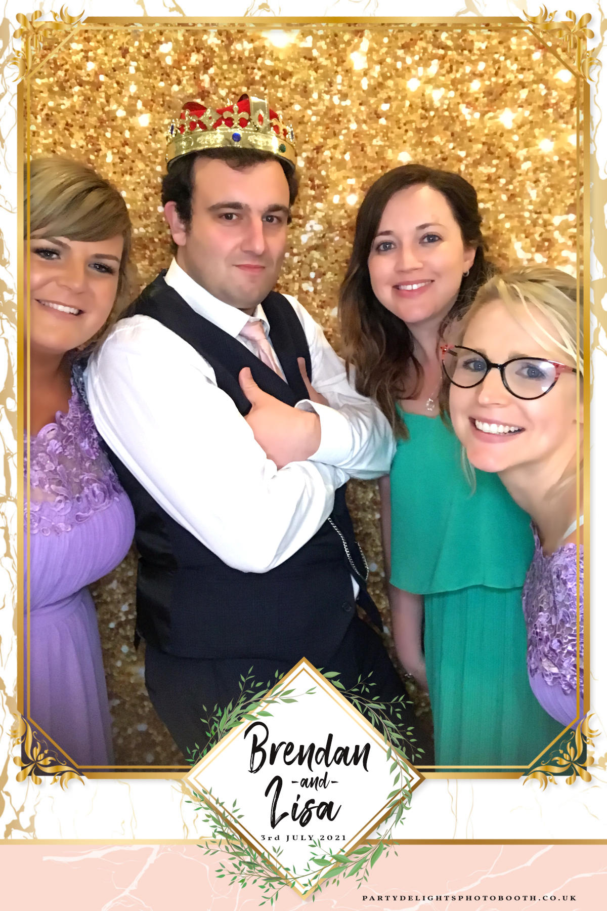 Brendan & Lisa’s Wedding | View more photos from the event at gallery.partydelightsphotobooth.co.uk/u/PartyDelightsPhotoBooth/Brendan-Lisa’s-Wedding