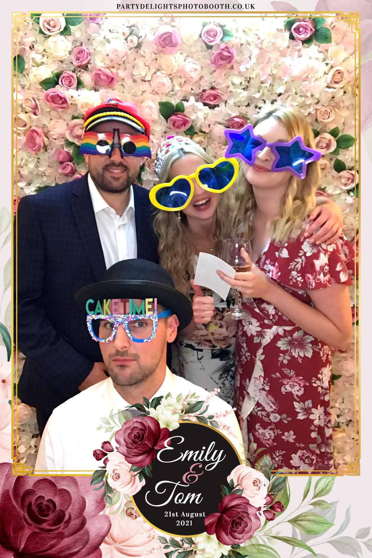Emily & Tom's Wedding | View more photos from the event at gallery.partydelightsphotobooth.co.uk/u/PartyDelightsPhotoBooth/Emily-Toms-Wedding