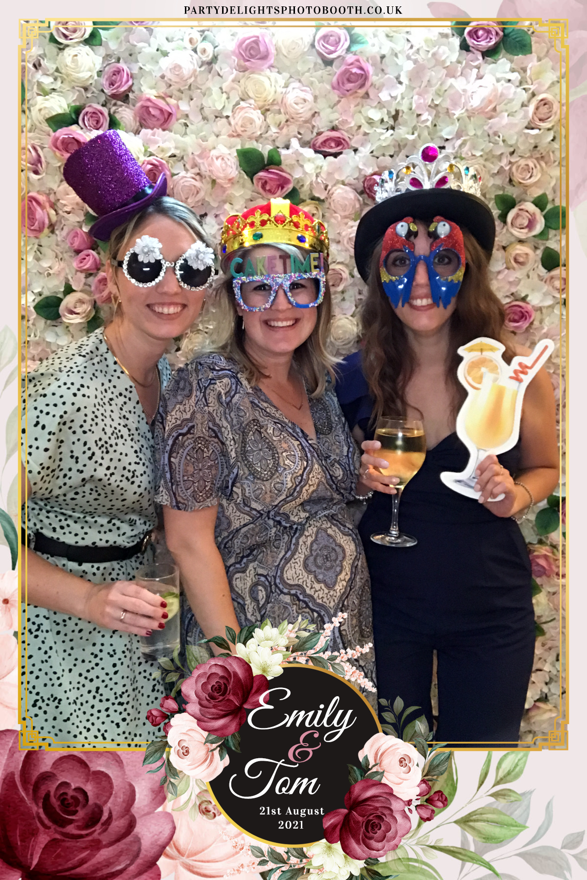 Emily & Tom's Wedding | View more photos from the event at gallery.partydelightsphotobooth.co.uk/u/PartyDelightsPhotoBooth/Emily-Toms-Wedding