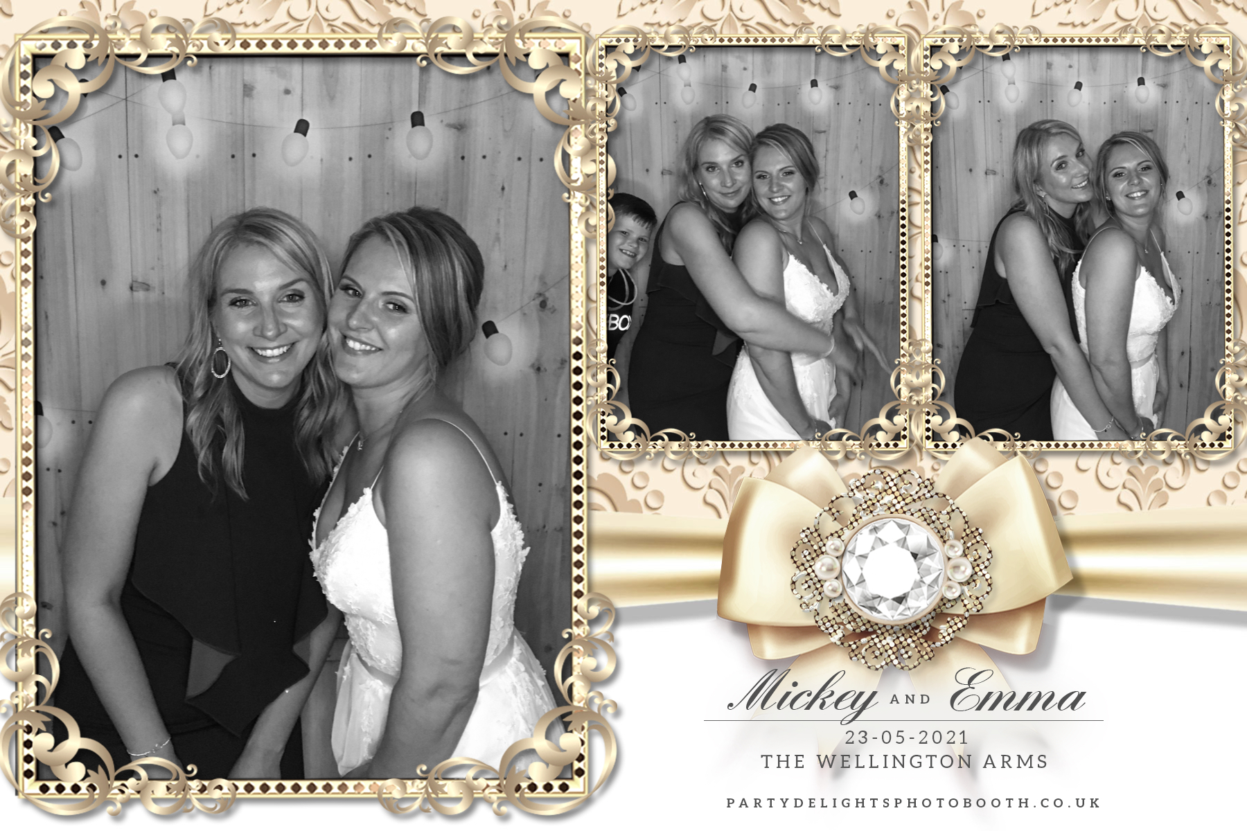 Emma's Wedding Day | View more photos from the event at gallery.partydelightsphotobooth.co.uk/u/PartyDelightsPhotoBooth/Emmas-Wedding-Day