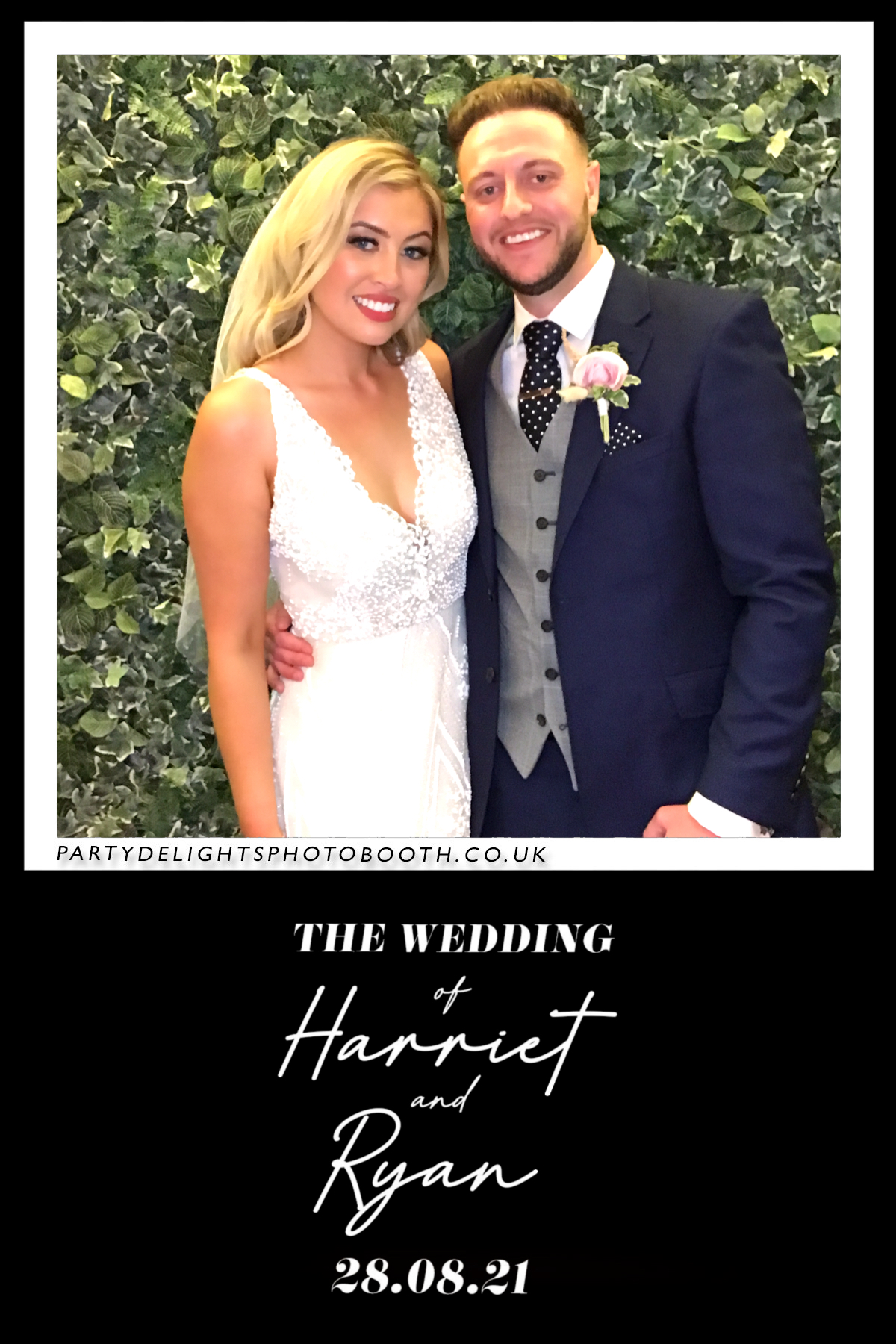 Ryan and Harriet's Wedding | View more photos from the event at gallery.partydelightsphotobooth.co.uk/u/PartyDelightsPhotoBooth/Ryan-and-Harriets-Wedding