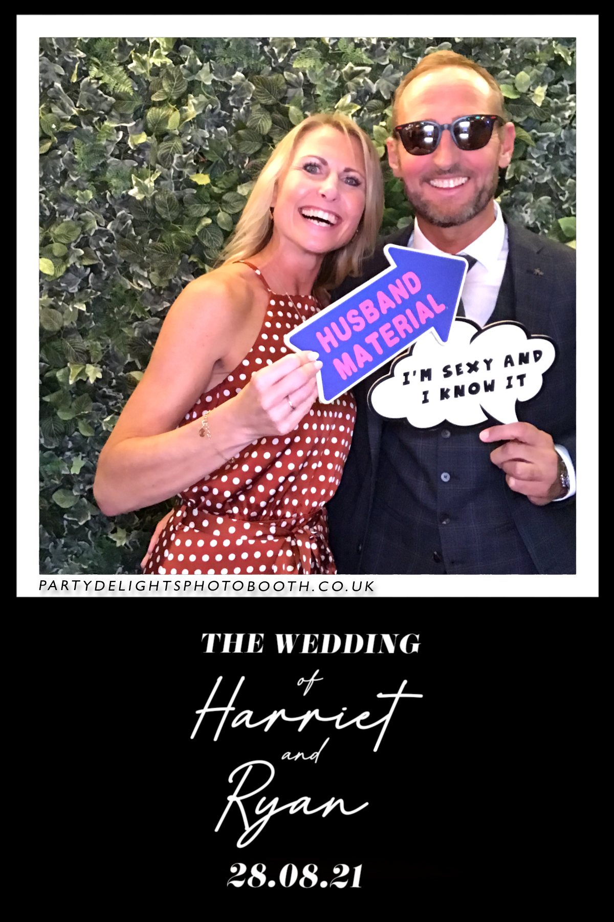 Ryan and Harriet's Wedding | View more photos from the event at gallery.partydelightsphotobooth.co.uk/u/PartyDelightsPhotoBooth/Ryan-and-Harriets-Wedding