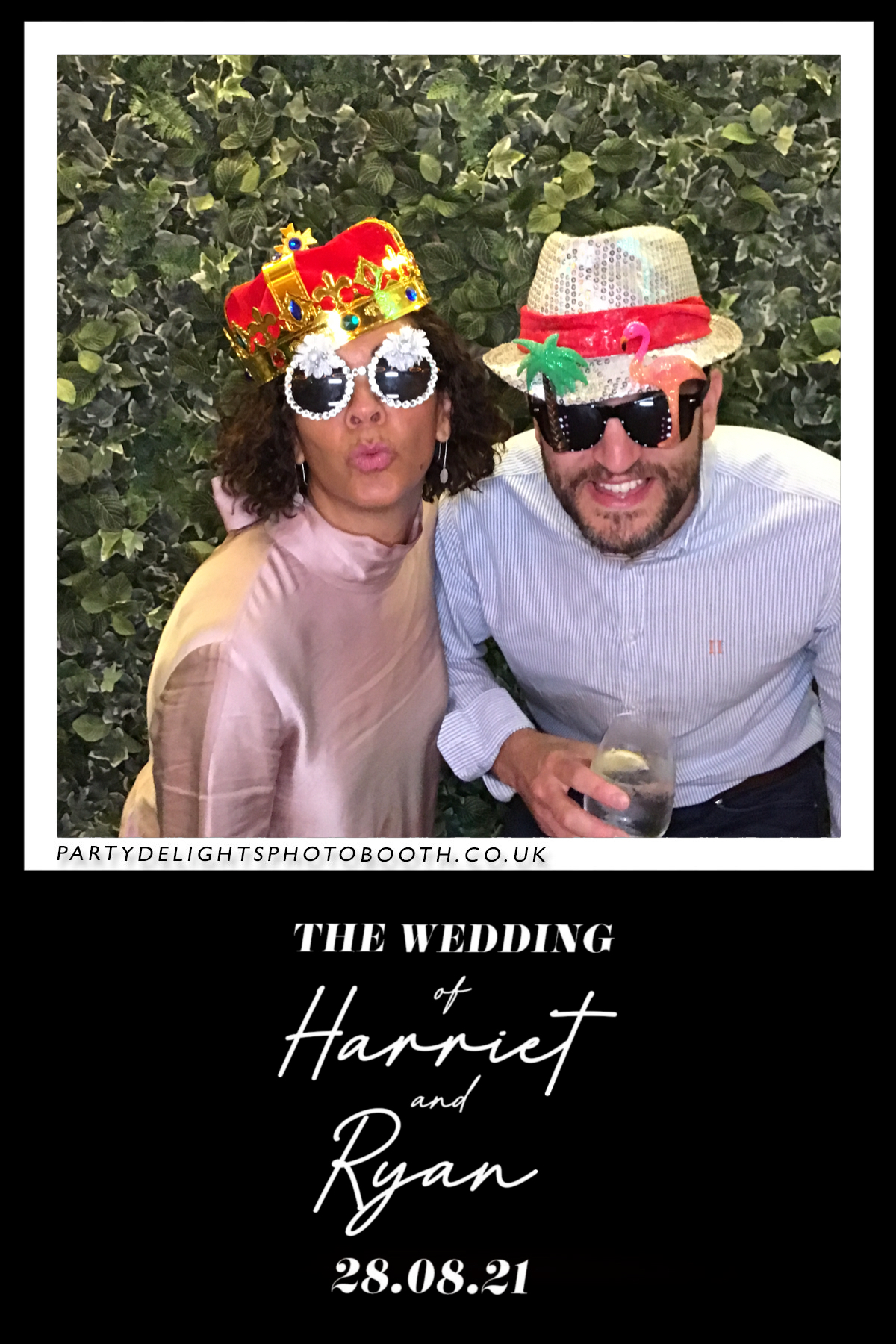 Ryan and Harriet's Wedding | View more photos from the event at gallery.partydelightsphotobooth.co.uk/u/PartyDelightsPhotoBooth/Ryan-and-Harriets-Wedding