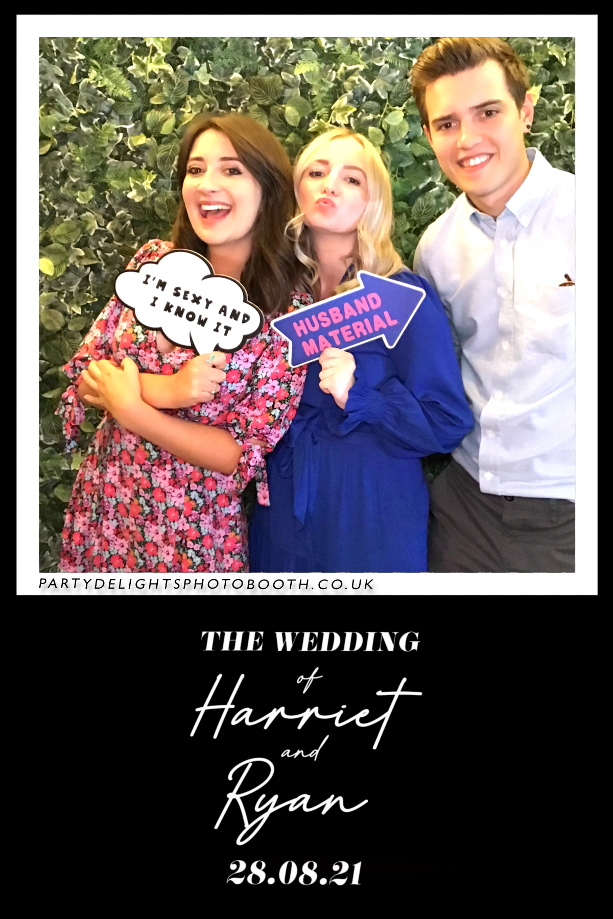 Ryan and Harriet's Wedding | View more photos from the event at gallery.partydelightsphotobooth.co.uk/u/PartyDelightsPhotoBooth/Ryan-and-Harriets-Wedding
