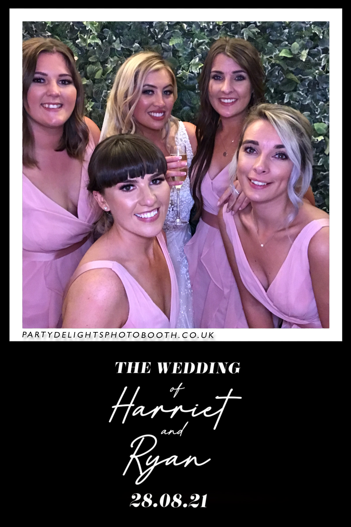 Ryan and Harriet's Wedding | View more photos from the event at gallery.partydelightsphotobooth.co.uk/u/PartyDelightsPhotoBooth/Ryan-and-Harriets-Wedding