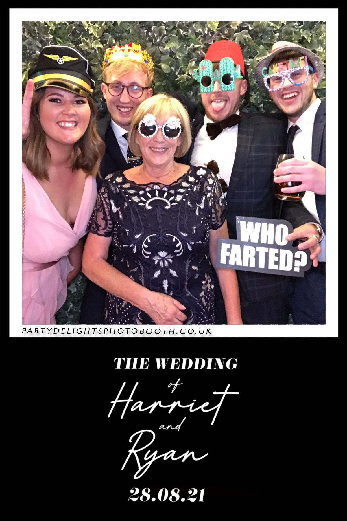 Ryan and Harriet's Wedding | View more photos from the event at gallery.partydelightsphotobooth.co.uk/u/PartyDelightsPhotoBooth/Ryan-and-Harriets-Wedding