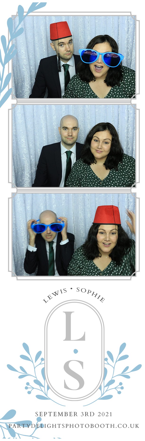 Sophie and Lewis' Wedding | View more photos from the event at gallery.partydelightsphotobooth.co.uk/u/PartyDelightsPhotoBooth/Sophie-and-Lewis-Wedding