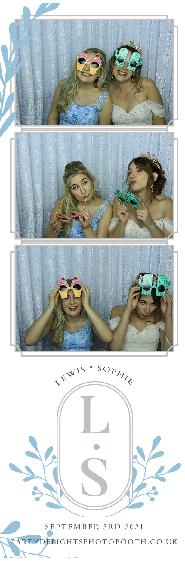 Sophie and Lewis' Wedding | View more photos from the event at gallery.partydelightsphotobooth.co.uk/u/PartyDelightsPhotoBooth/Sophie-and-Lewis-Wedding