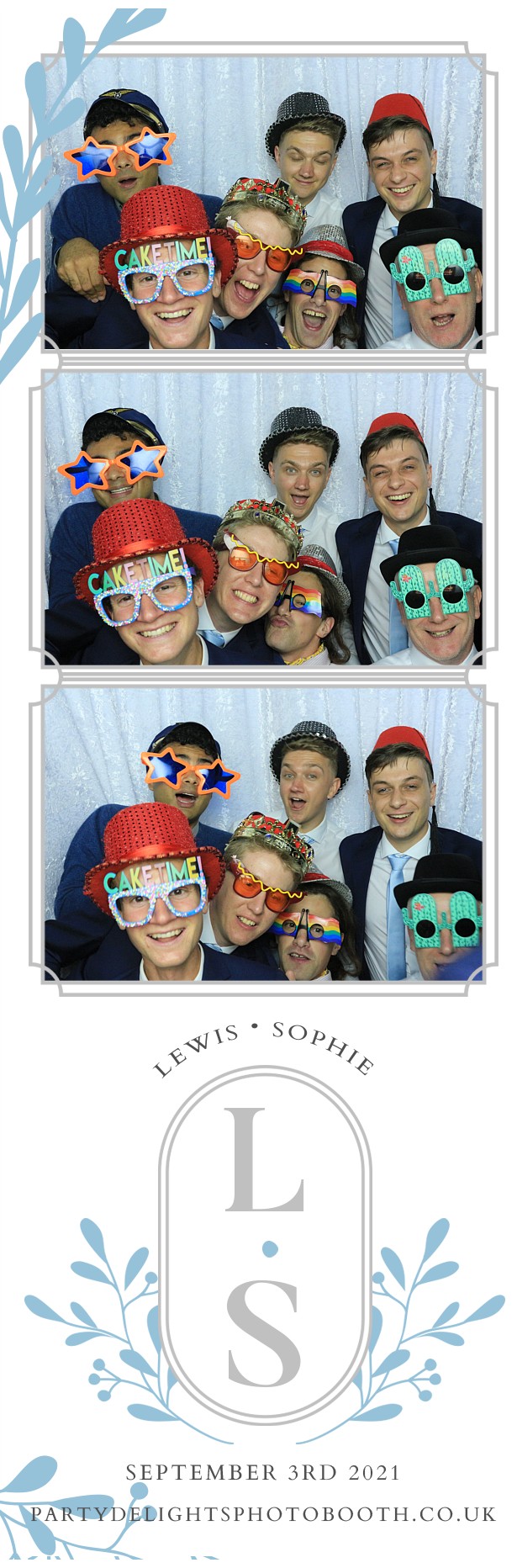 Sophie and Lewis' Wedding | View more photos from the event at gallery.partydelightsphotobooth.co.uk/u/PartyDelightsPhotoBooth/Sophie-and-Lewis-Wedding