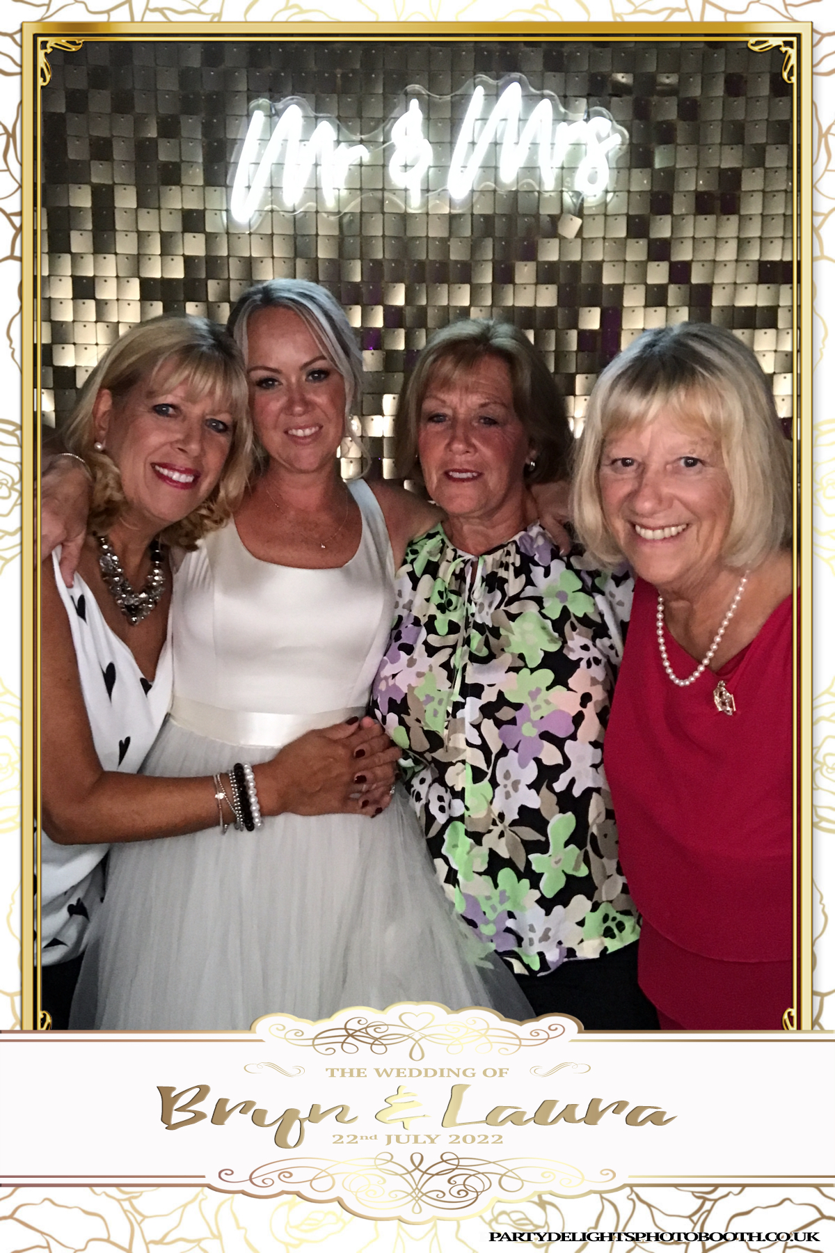 Bryn and Laura’s Wedding | View more photos from the event at gallery.partydelightsphotobooth.co.uk/u/PartyDelightsPhotoBooth/Bryn-and-Laura’s-Wedding
