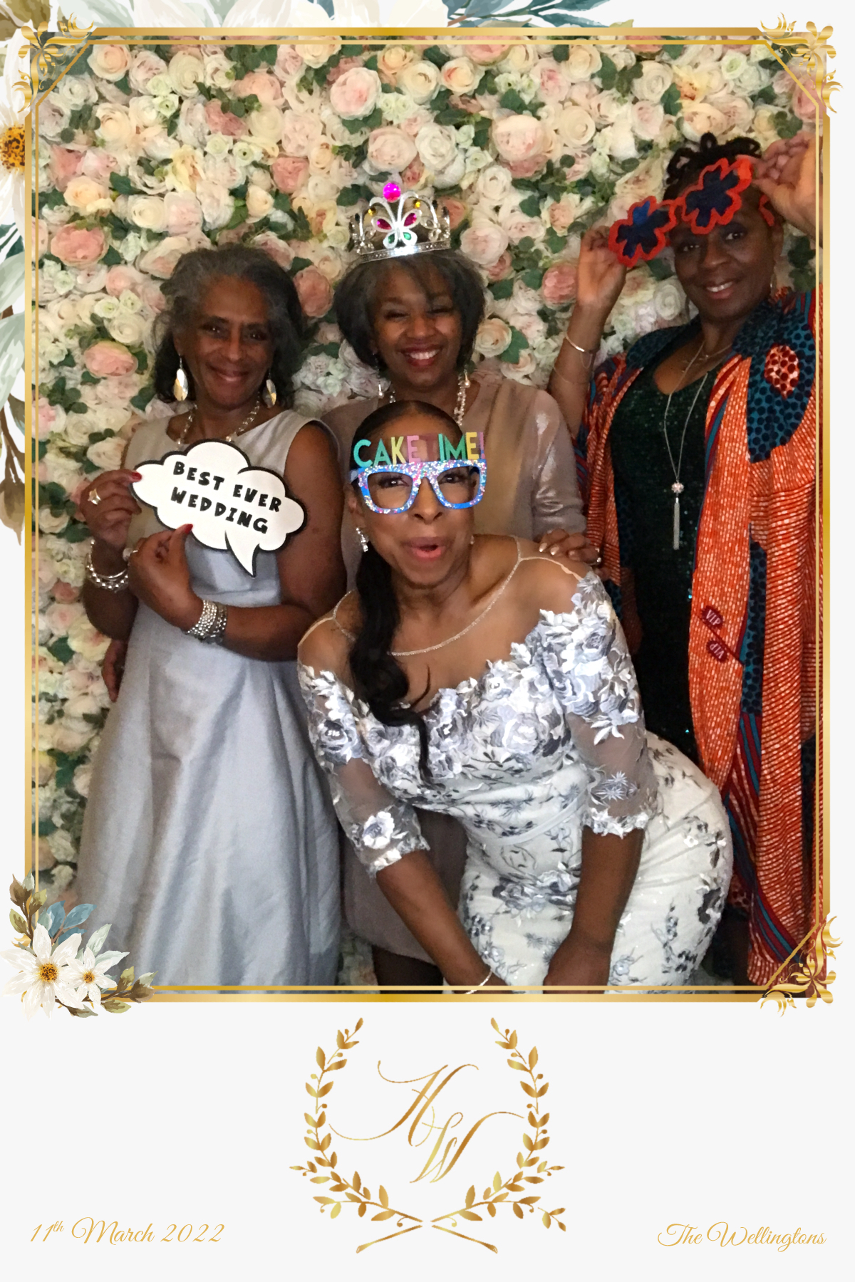 Hope and Warren's Wedding | View more photos from the event at gallery.partydelightsphotobooth.co.uk/u/PartyDelightsPhotoBooth/Hope-and-Warrens-Wedding