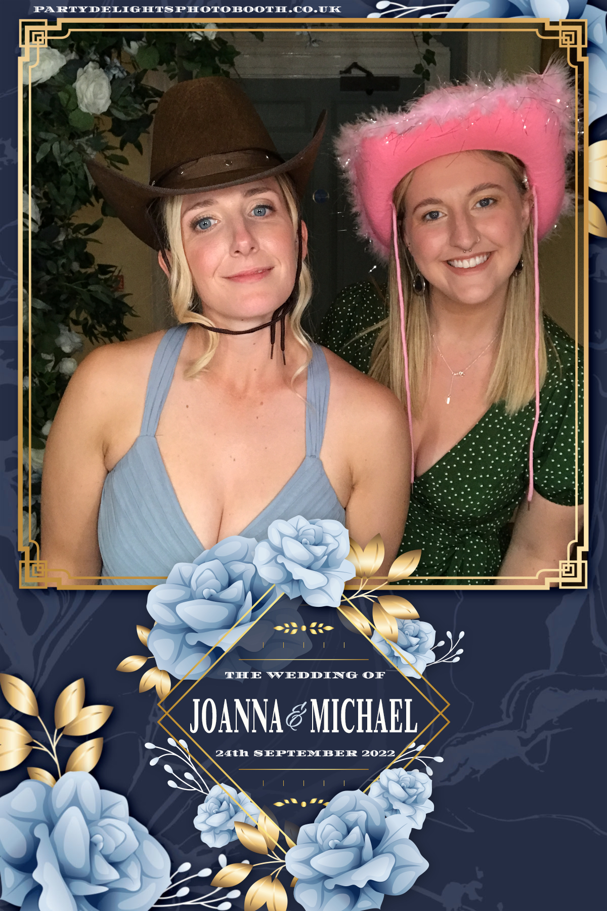 Joanna & Michael's Wedding | View more photos from the event at gallery.partydelightsphotobooth.co.uk/u/PartyDelightsPhotoBooth/Joanna-Michaels-Wedding