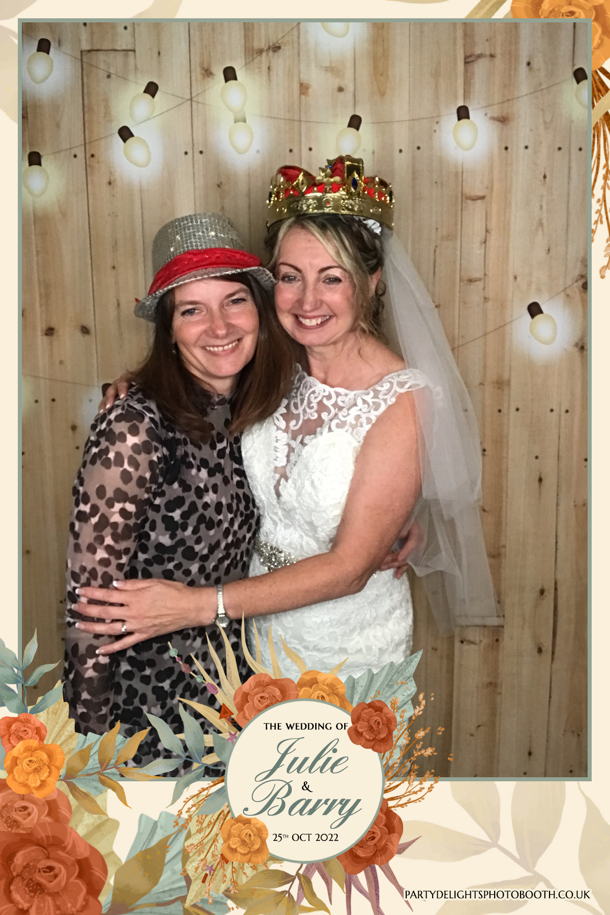 Julie & Barry's Wedding | View more photos from the event at gallery.partydelightsphotobooth.co.uk/u/PartyDelightsPhotoBooth/Julie-Barrys-Wedding