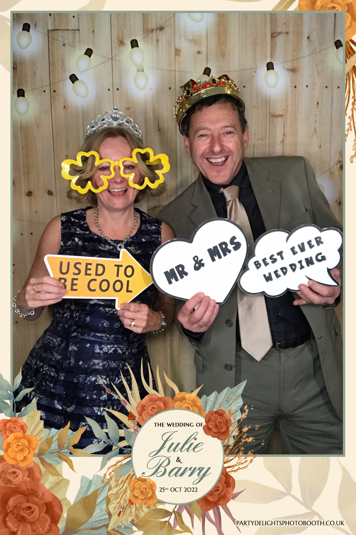 Julie & Barry's Wedding | View more photos from the event at gallery.partydelightsphotobooth.co.uk/u/PartyDelightsPhotoBooth/Julie-Barrys-Wedding