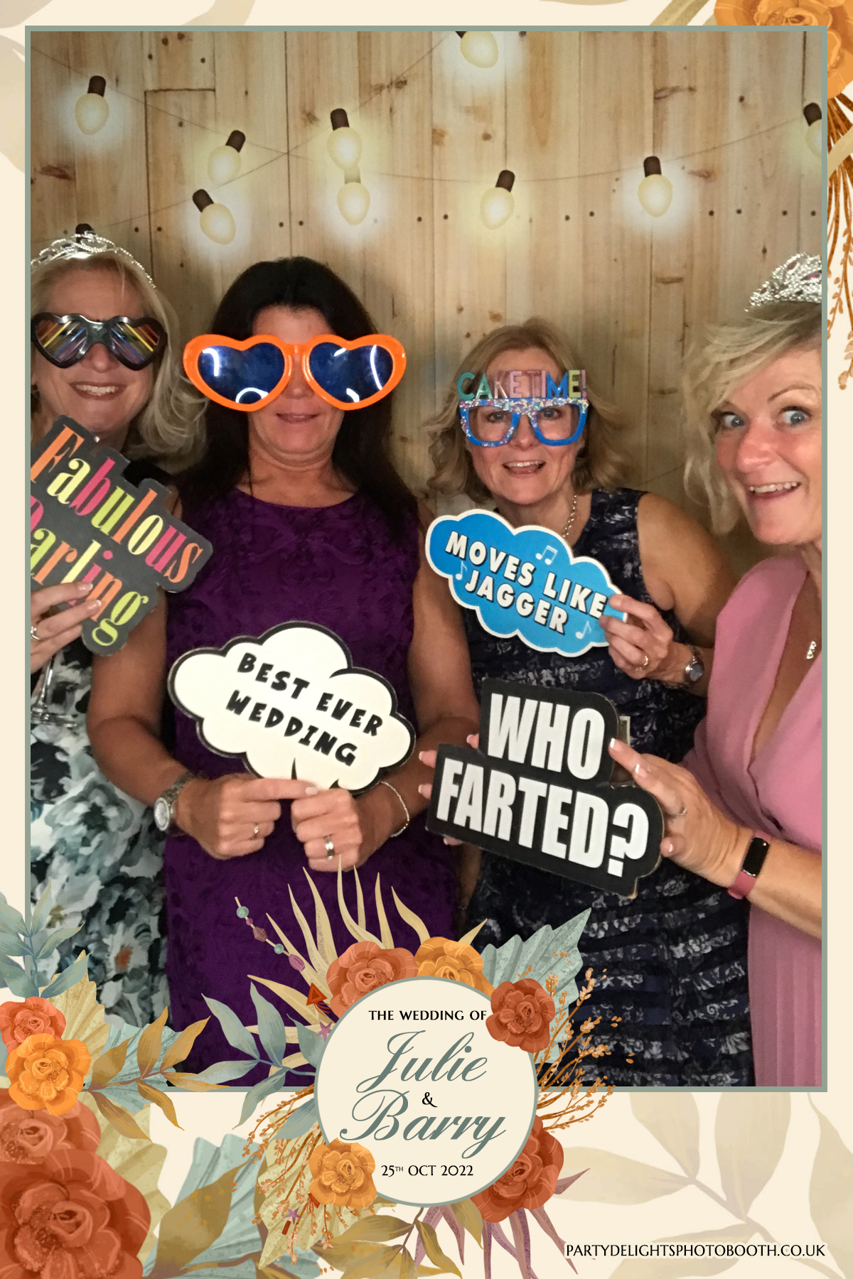 Julie & Barry's Wedding | View more photos from the event at gallery.partydelightsphotobooth.co.uk/u/PartyDelightsPhotoBooth/Julie-Barrys-Wedding
