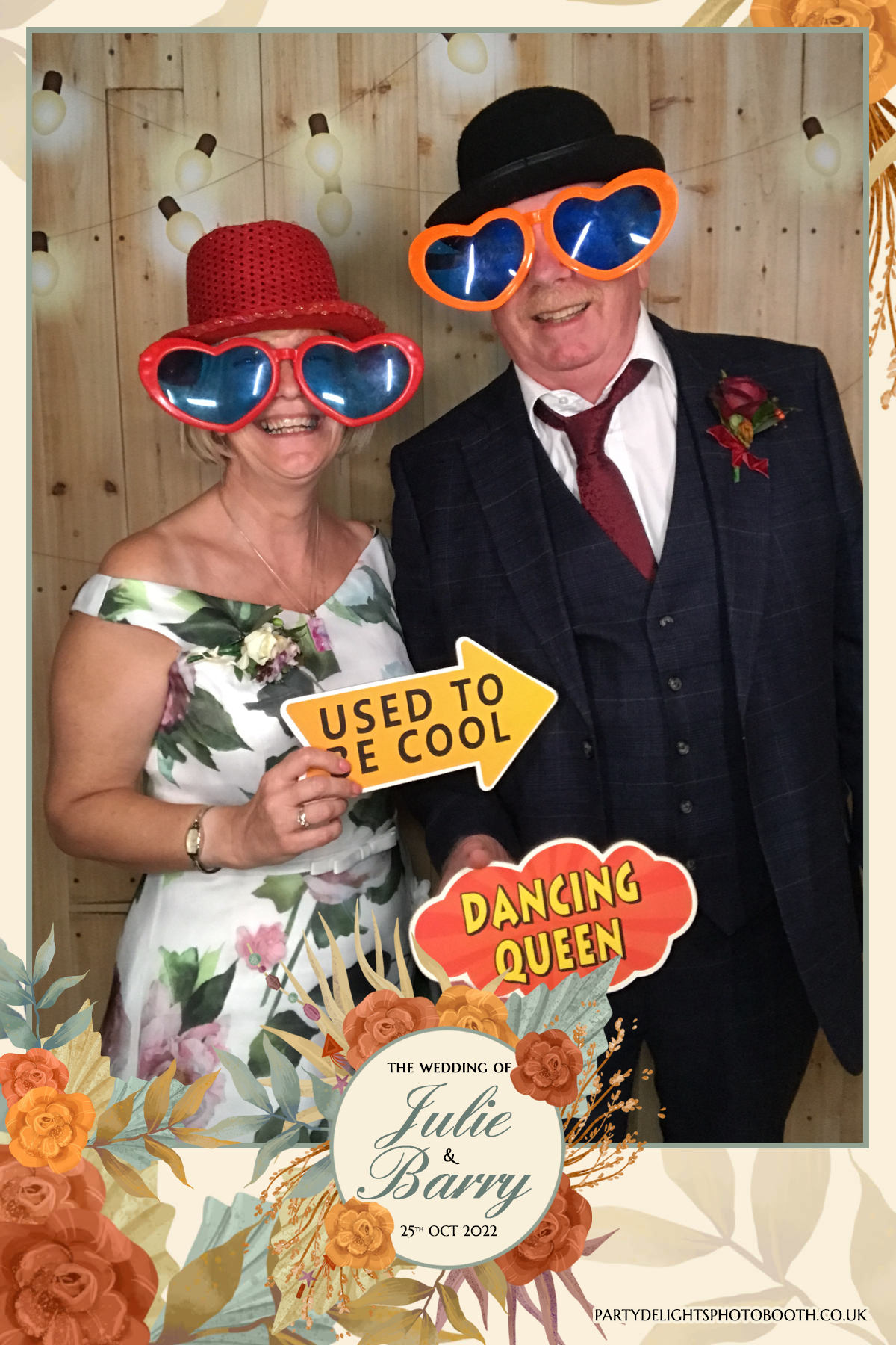 Julie & Barry's Wedding | View more photos from the event at gallery.partydelightsphotobooth.co.uk/u/PartyDelightsPhotoBooth/Julie-Barrys-Wedding