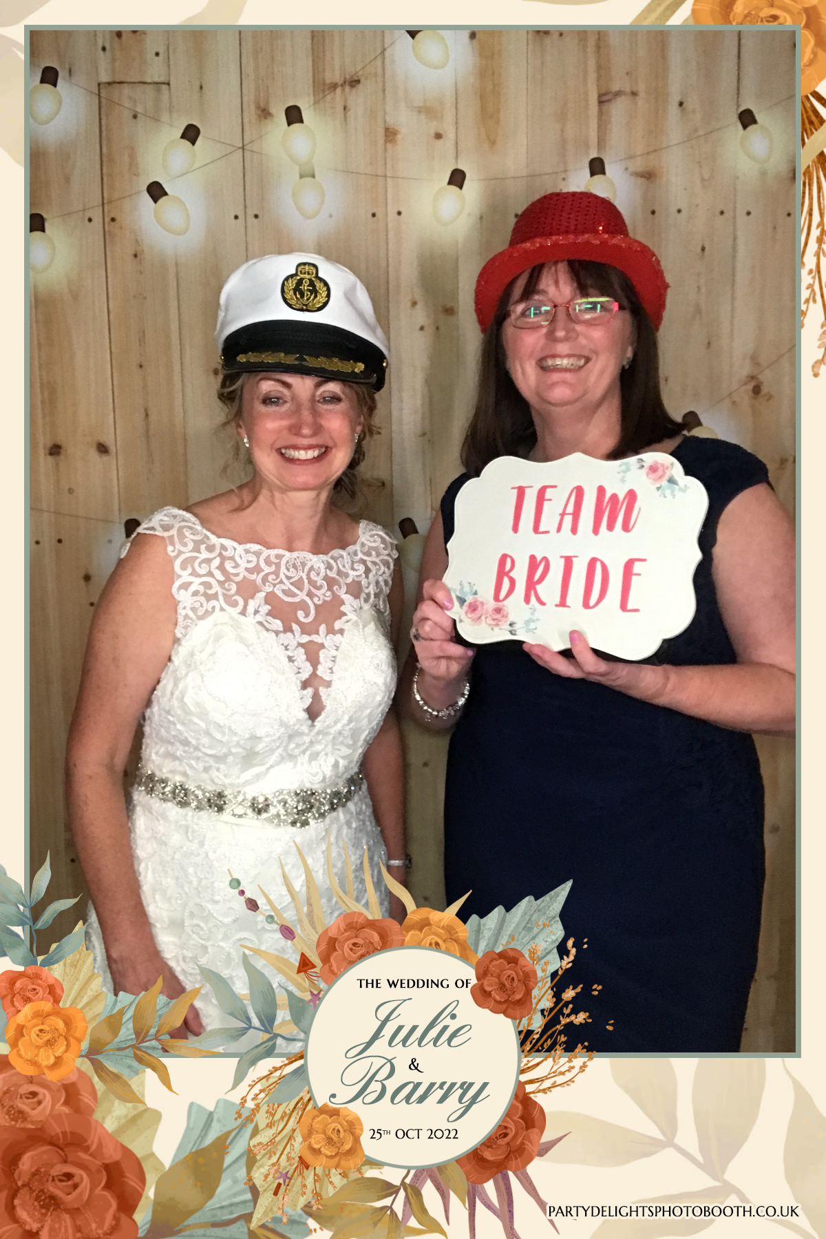 Julie & Barry's Wedding | View more photos from the event at gallery.partydelightsphotobooth.co.uk/u/PartyDelightsPhotoBooth/Julie-Barrys-Wedding