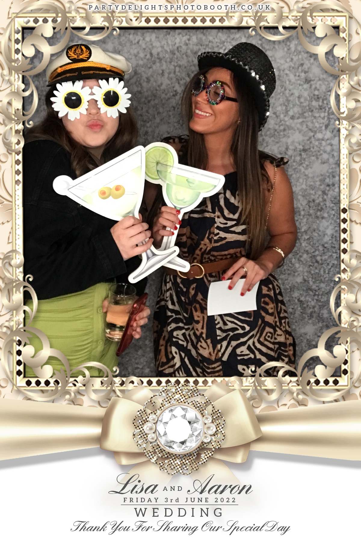 Lisa & Aaron's wedding | View more photos from the event at gallery.partydelightsphotobooth.co.uk/u/PartyDelightsPhotoBooth/Lisa-Aarons-wedding