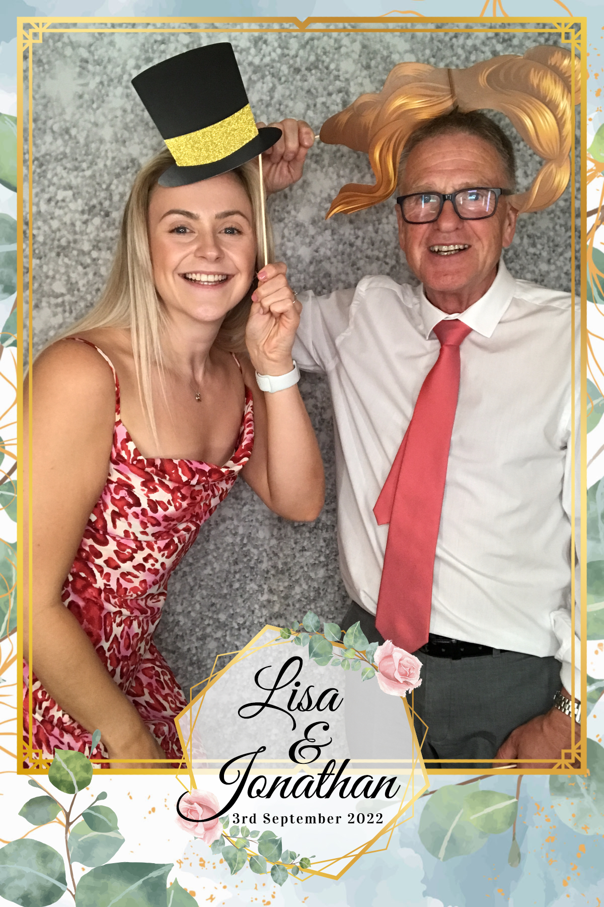 Lisa & Jonathan’s wedding | View more photos from the event at gallery.partydelightsphotobooth.co.uk/u/PartyDelightsPhotoBooth/Lisa-Jonathan’s-wedding