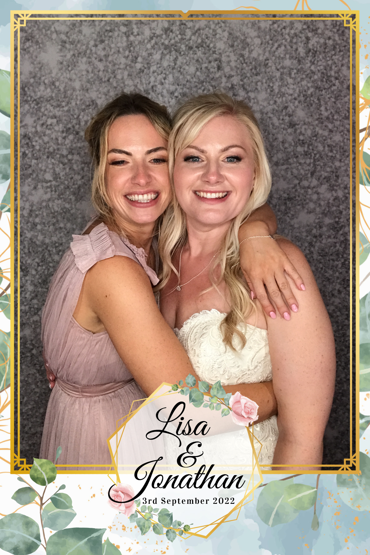 Lisa & Jonathan’s wedding | View more photos from the event at gallery.partydelightsphotobooth.co.uk/u/PartyDelightsPhotoBooth/Lisa-Jonathan’s-wedding