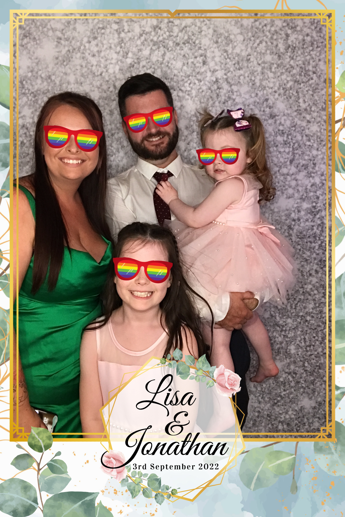 Lisa & Jonathan’s wedding | View more photos from the event at gallery.partydelightsphotobooth.co.uk/u/PartyDelightsPhotoBooth/Lisa-Jonathan’s-wedding