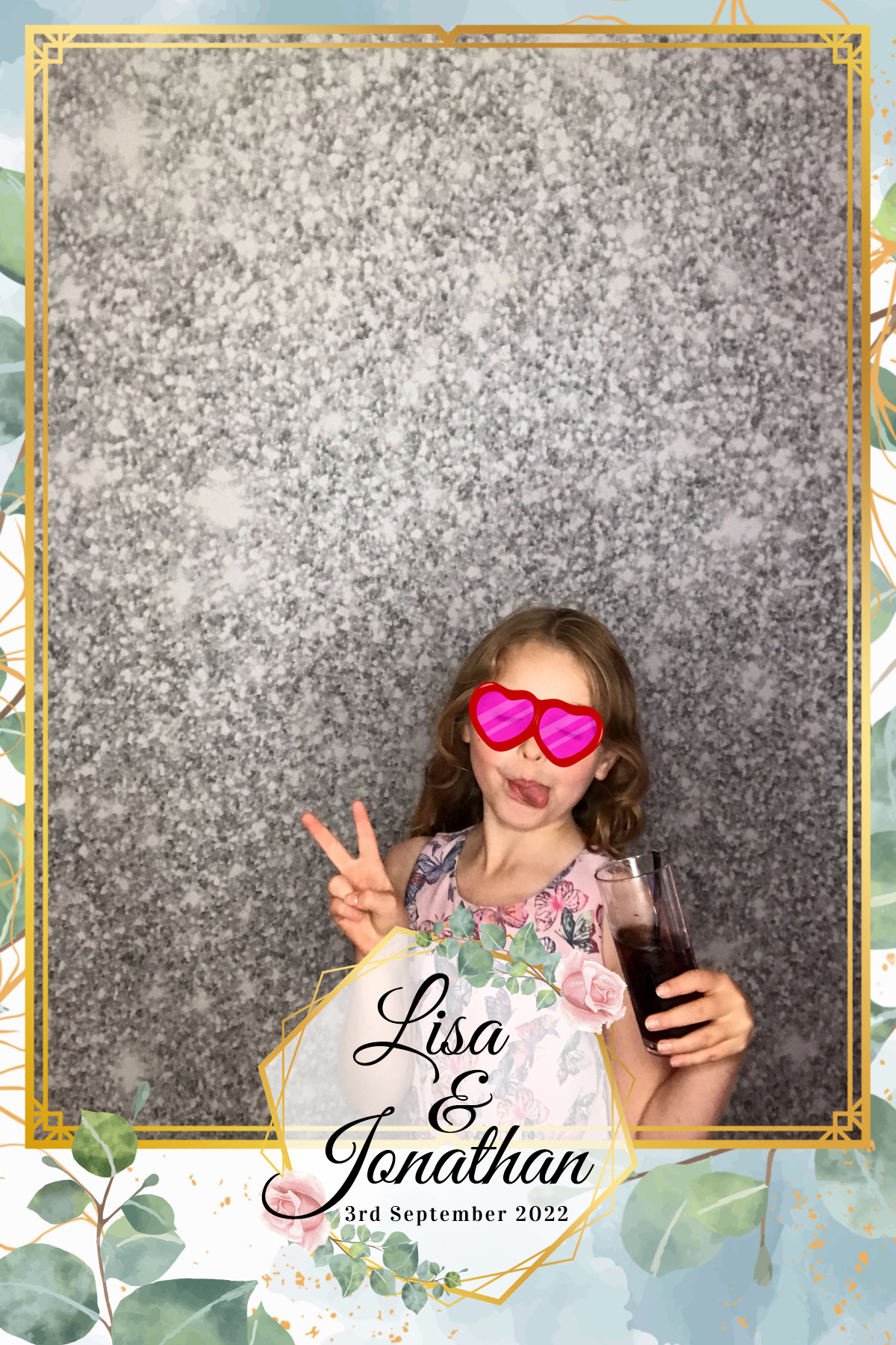 Lisa & Jonathan’s wedding | View more photos from the event at gallery.partydelightsphotobooth.co.uk/u/PartyDelightsPhotoBooth/Lisa-Jonathan’s-wedding