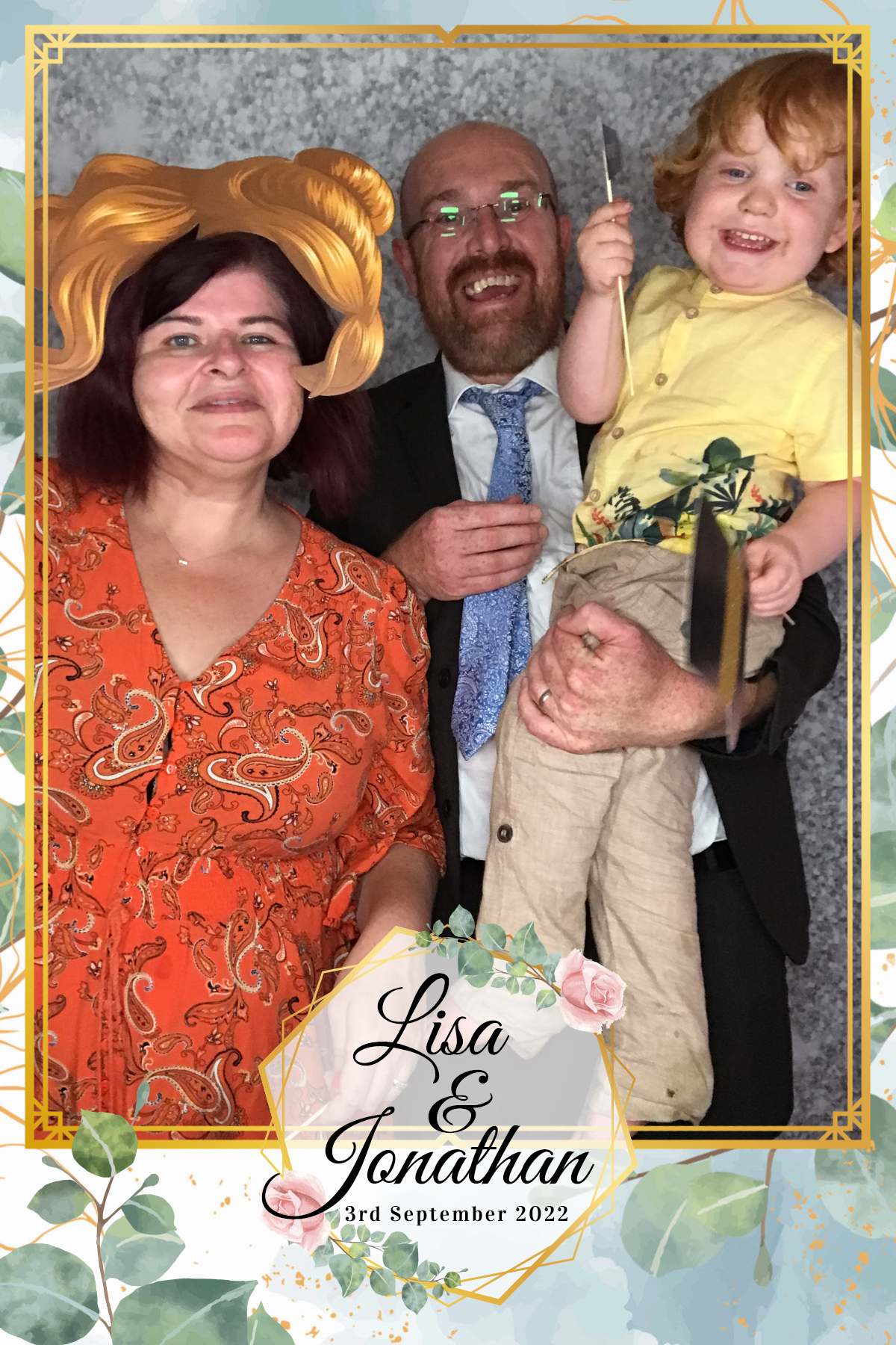 Lisa & Jonathan’s wedding | View more photos from the event at gallery.partydelightsphotobooth.co.uk/u/PartyDelightsPhotoBooth/Lisa-Jonathan’s-wedding