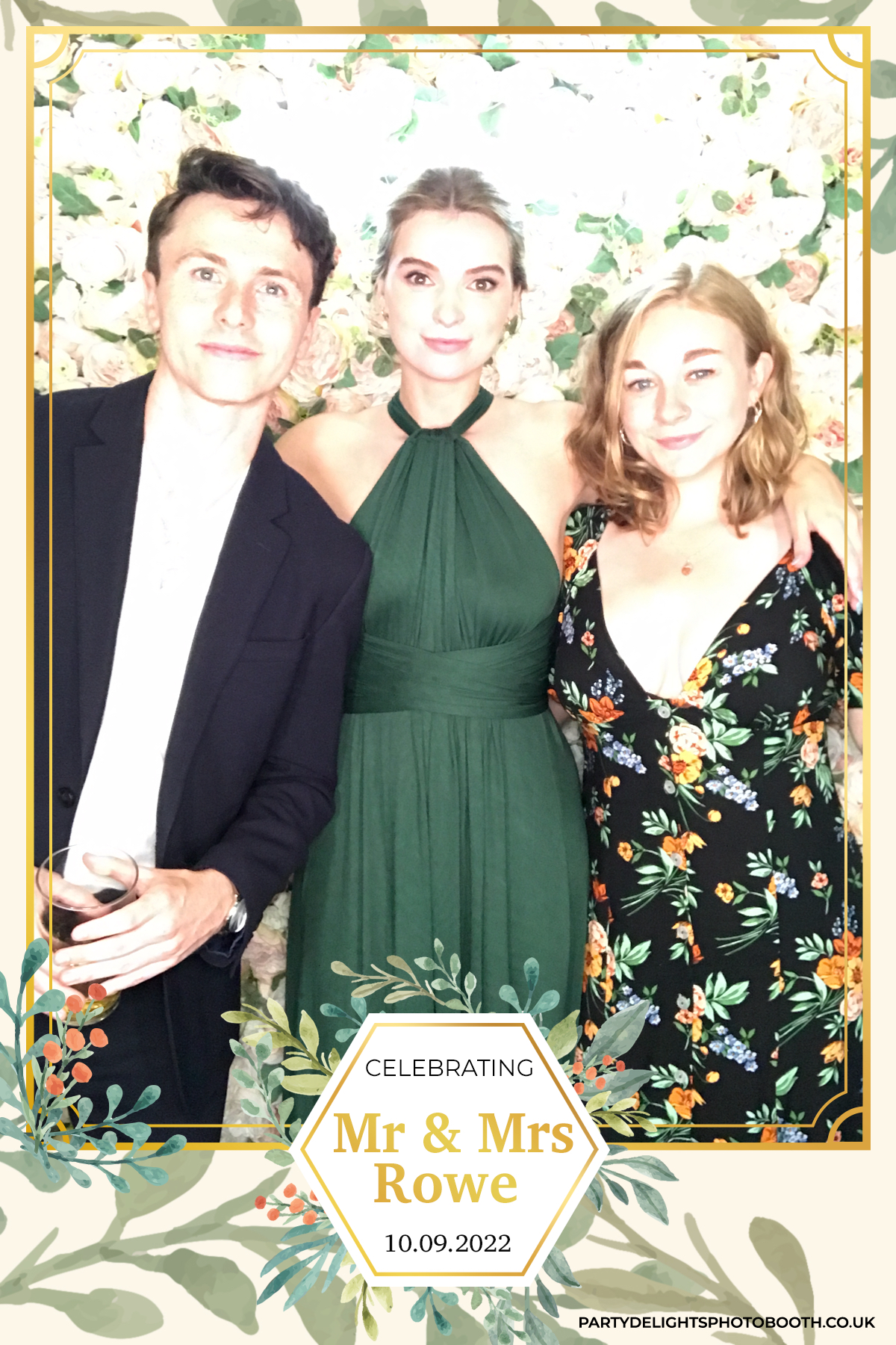 Mr & Mrs Rowe | View more photos from the event at gallery.partydelightsphotobooth.co.uk/u/PartyDelightsPhotoBooth/Mr-Mrs-Rowe
