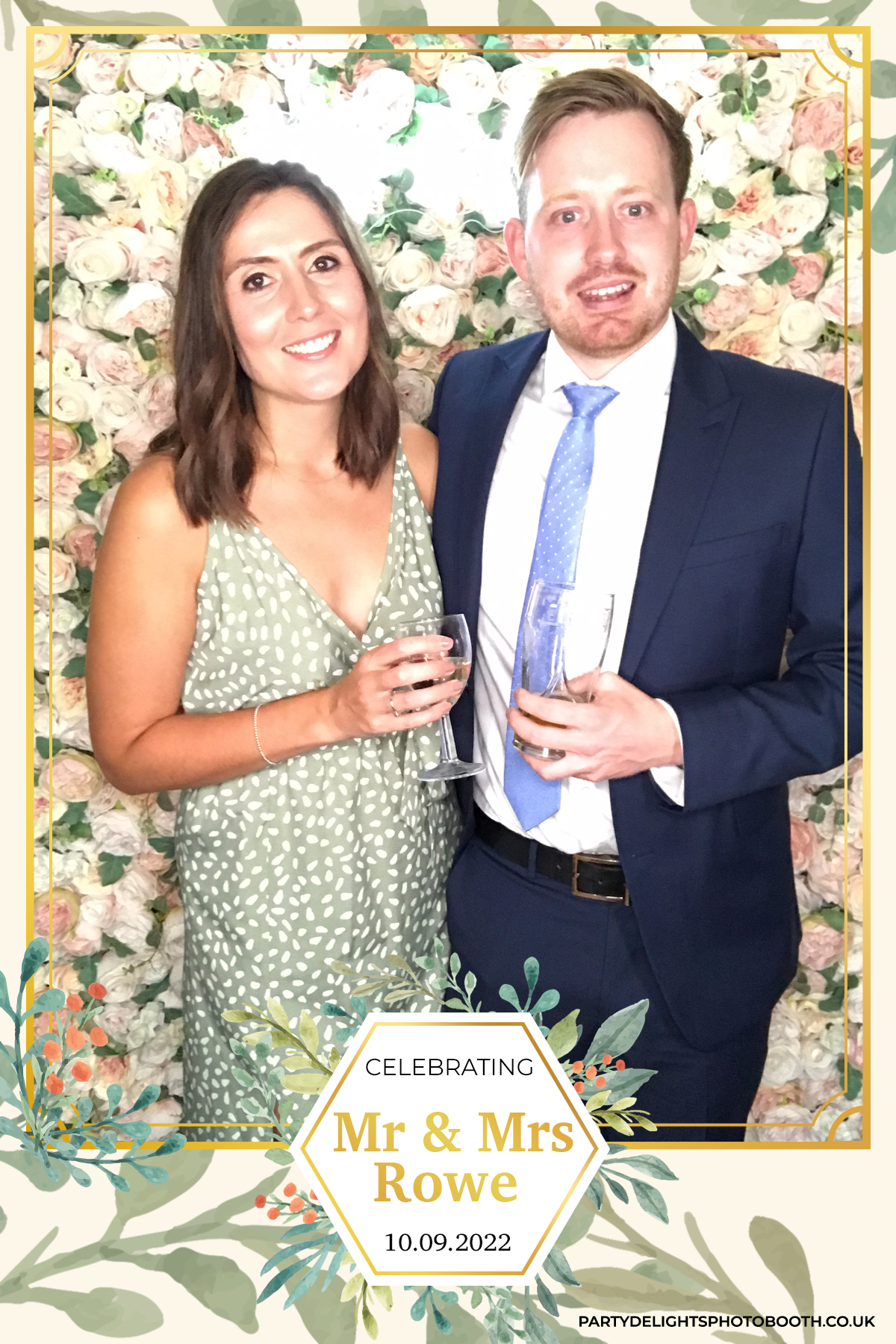 Mr & Mrs Rowe | View more photos from the event at gallery.partydelightsphotobooth.co.uk/u/PartyDelightsPhotoBooth/Mr-Mrs-Rowe