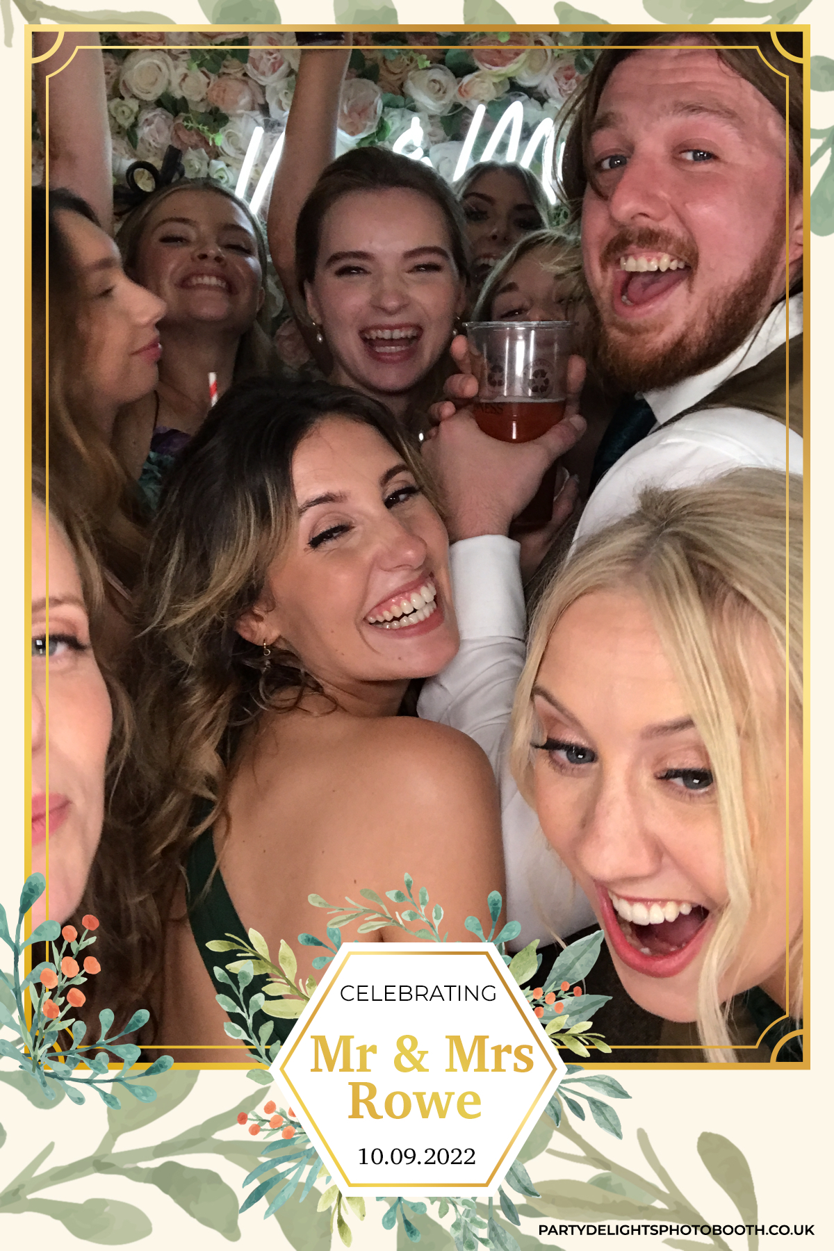 Mr & Mrs Rowe | View more photos from the event at gallery.partydelightsphotobooth.co.uk/u/PartyDelightsPhotoBooth/Mr-Mrs-Rowe