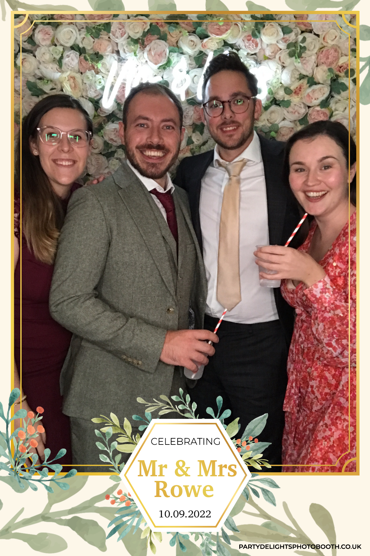 Mr & Mrs Rowe | View more photos from the event at gallery.partydelightsphotobooth.co.uk/u/PartyDelightsPhotoBooth/Mr-Mrs-Rowe