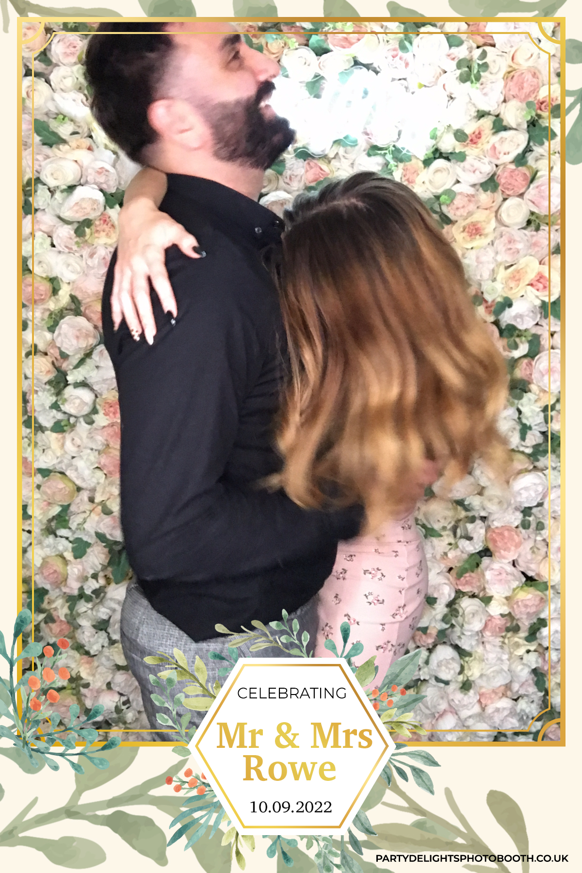 Mr & Mrs Rowe | View more photos from the event at gallery.partydelightsphotobooth.co.uk/u/PartyDelightsPhotoBooth/Mr-Mrs-Rowe