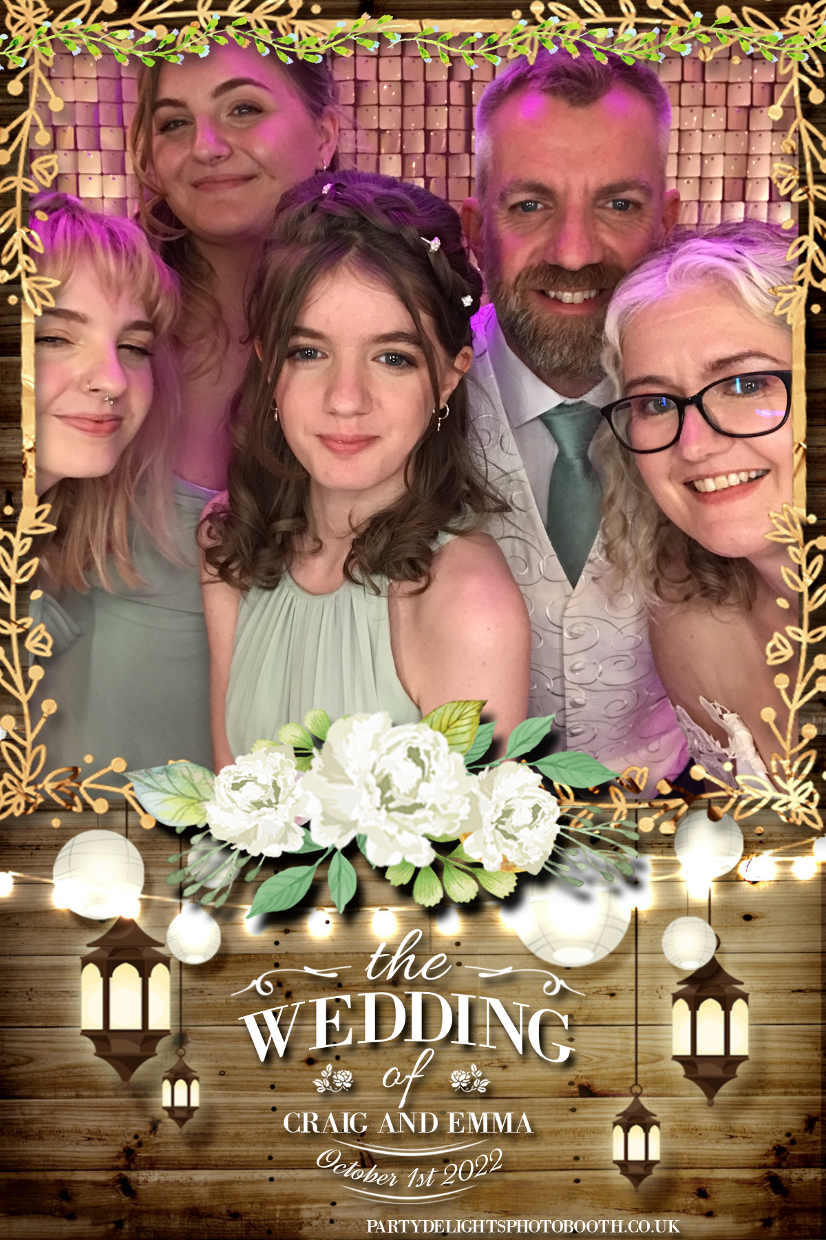 Mr & Mrs Smith | View more photos from the event at gallery.partydelightsphotobooth.co.uk/u/PartyDelightsPhotoBooth/Mr-Mrs-Smith