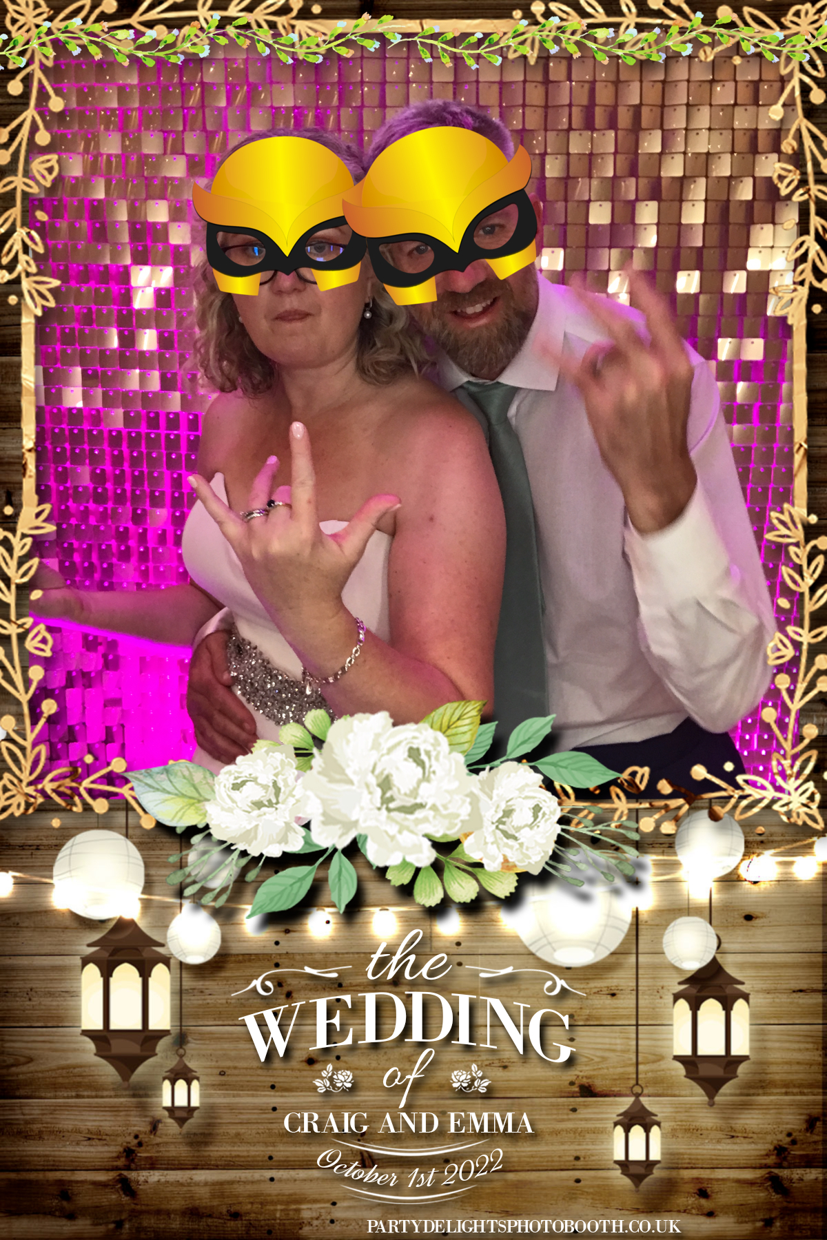 Mr & Mrs Smith | View more photos from the event at gallery.partydelightsphotobooth.co.uk/u/PartyDelightsPhotoBooth/Mr-Mrs-Smith