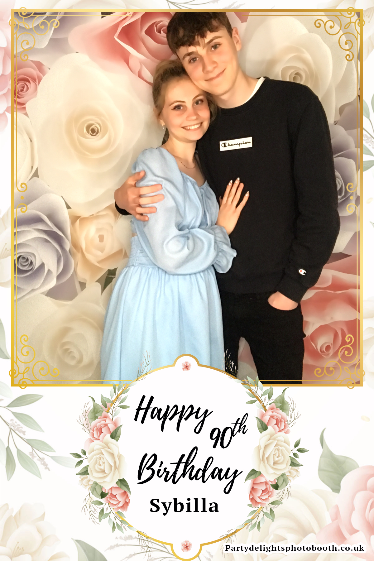 Sybilla’s 90th Birthday | View more photos from the event at gallery.partydelightsphotobooth.co.uk/u/PartyDelightsPhotoBooth/Sybilla’s-90th-Birthday